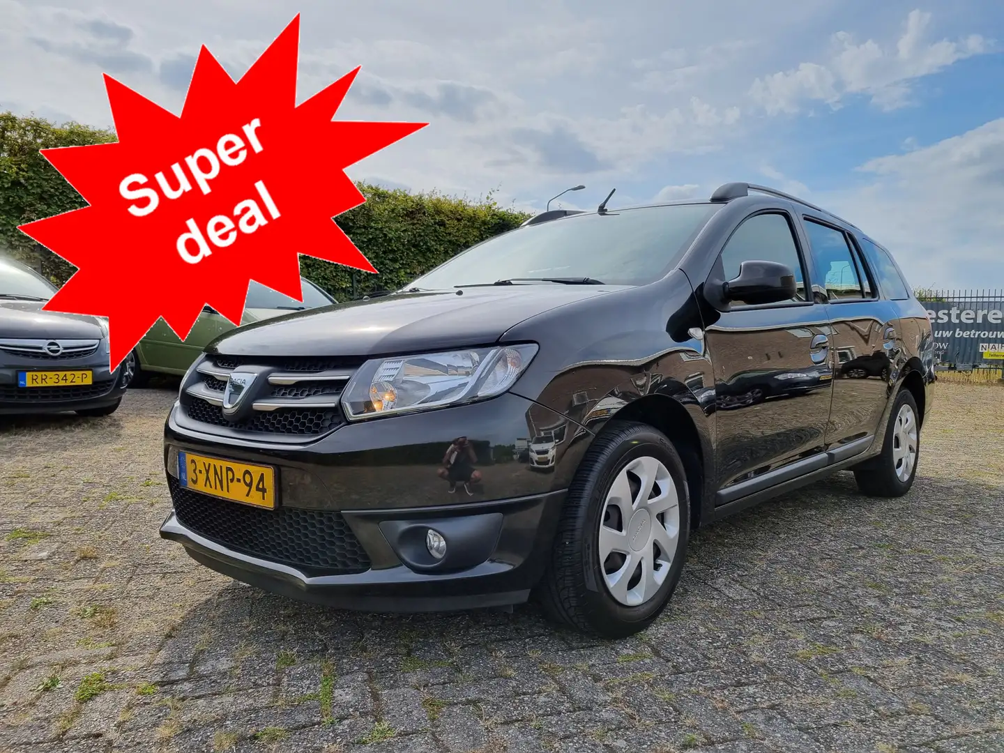 Dacia Logan MCV 0.9 TCe Lauréate ✅CARPLAY ✅AIRCO Noir - 1