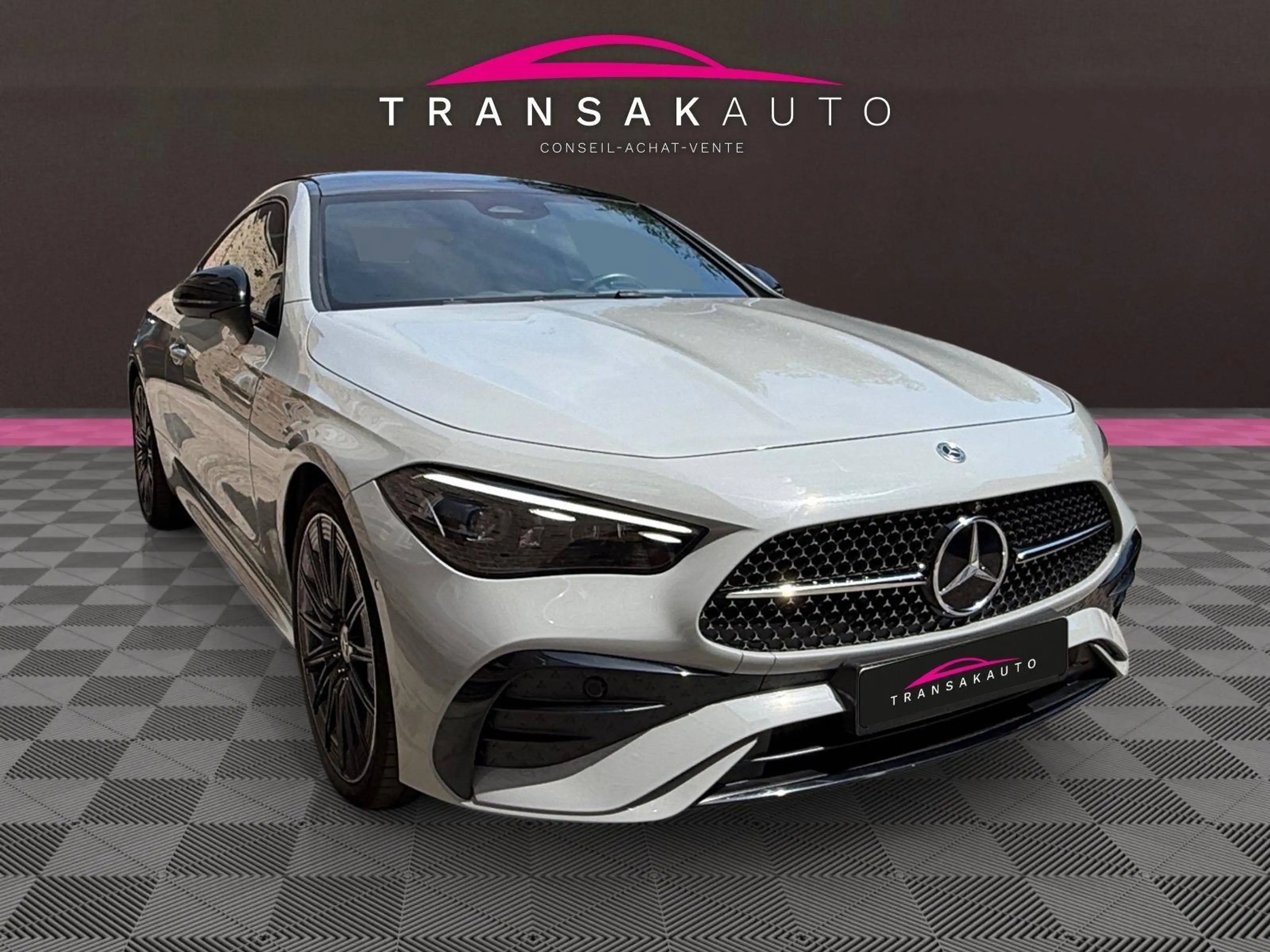 Mercedes-Benz CLE 180 Caméra 360° | Burmester | Toit panoramique | Full Options — photo 6