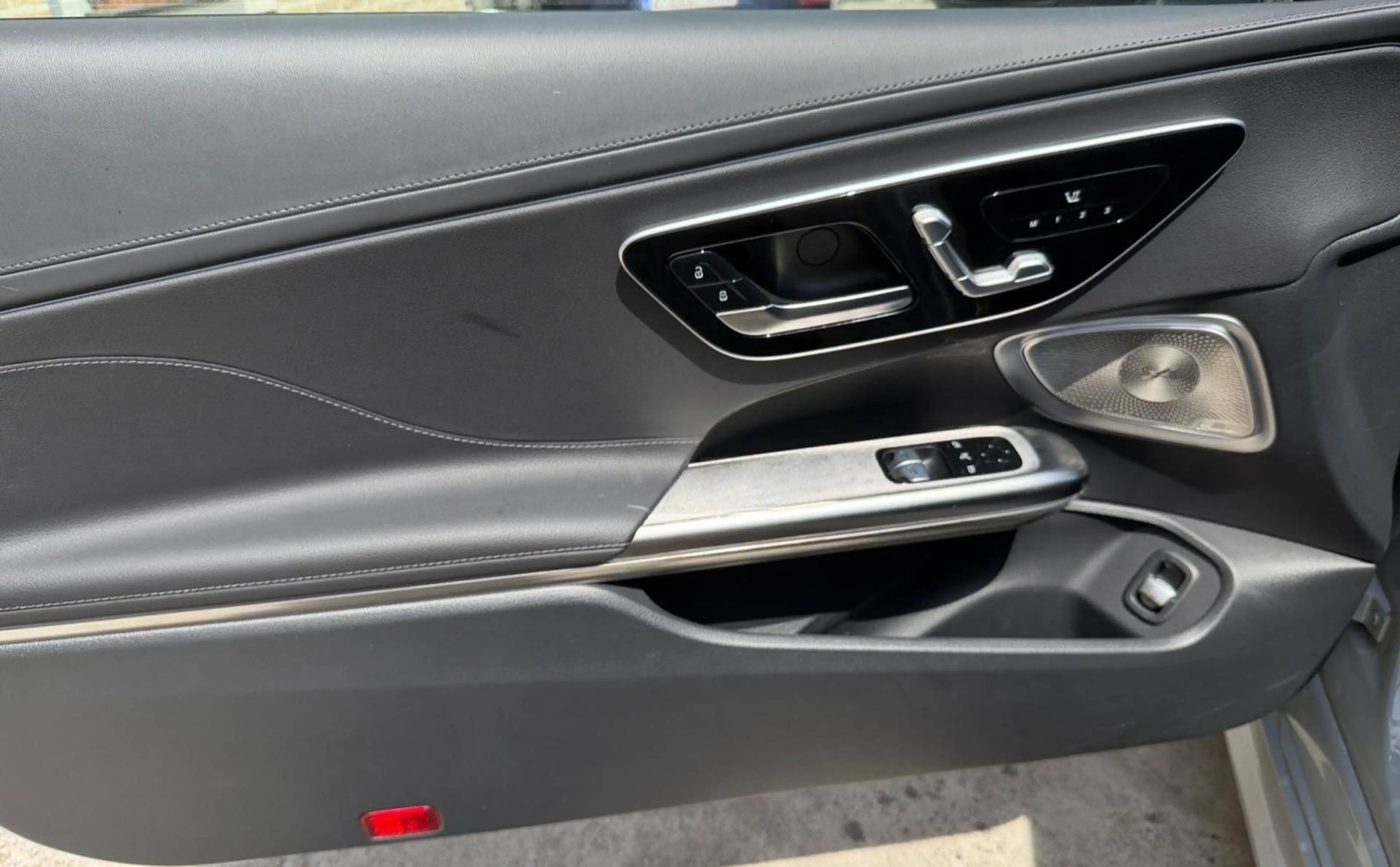 Mercedes-Benz CLE 180 Caméra 360° | Burmester | Toit panoramique | Full Options — photo 8