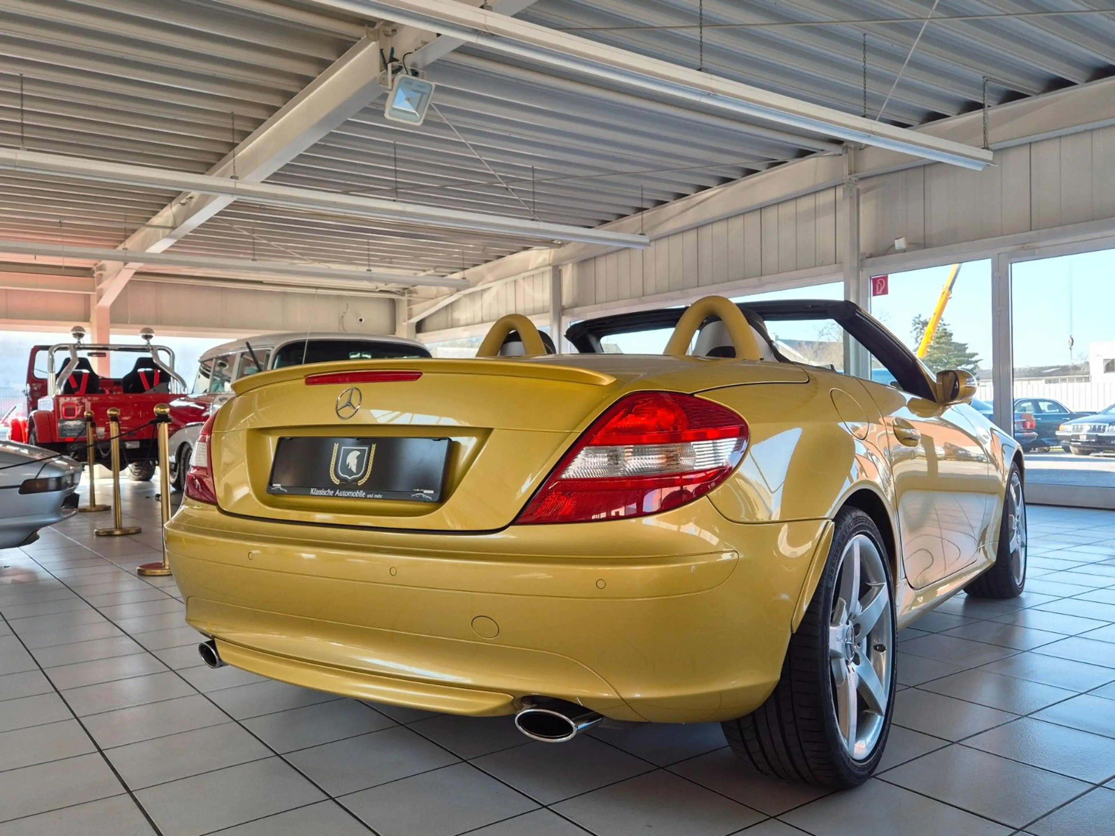 Mercedes-Benz SLK 350 /Komplettes Designo Fahrzeug/Jahreswagen! — photo 5