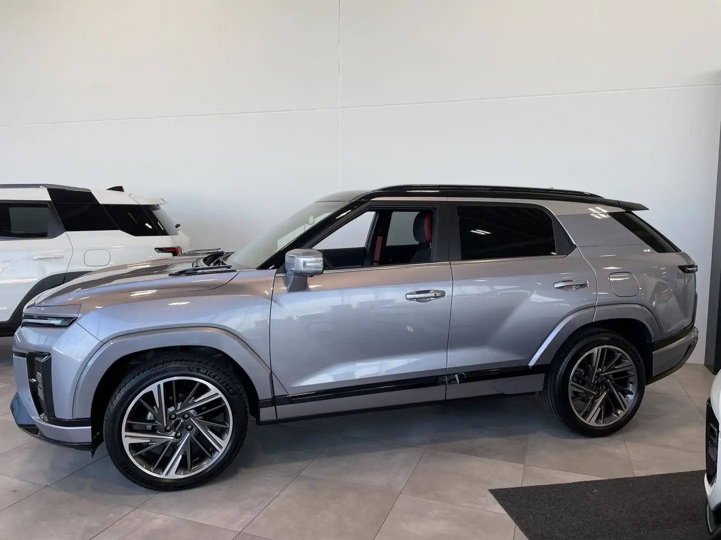 KGM Actyon T-GDi 70 Years Edition AUT * Demo korting Grau - 2