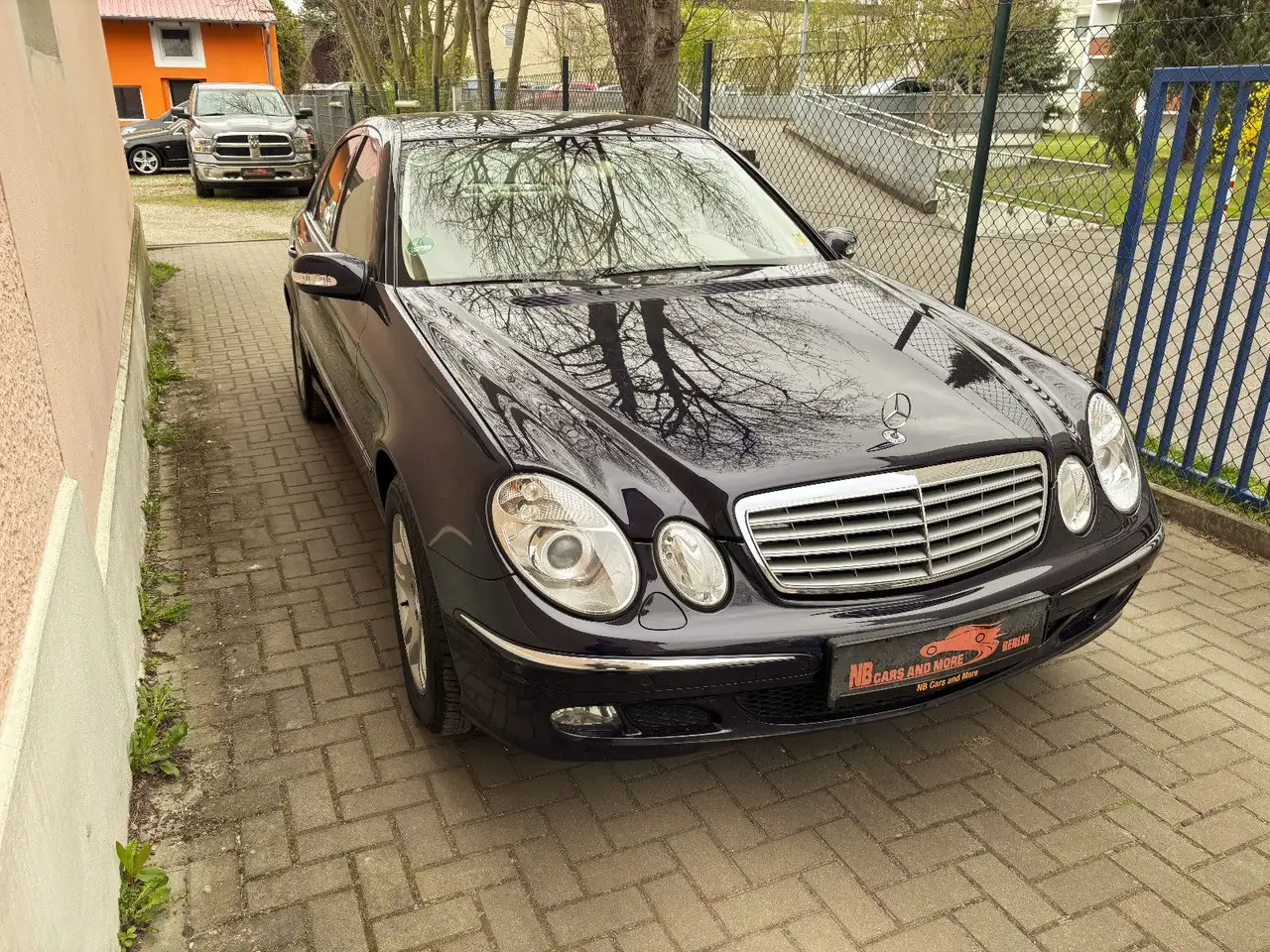 Mercedes-Benz E 280