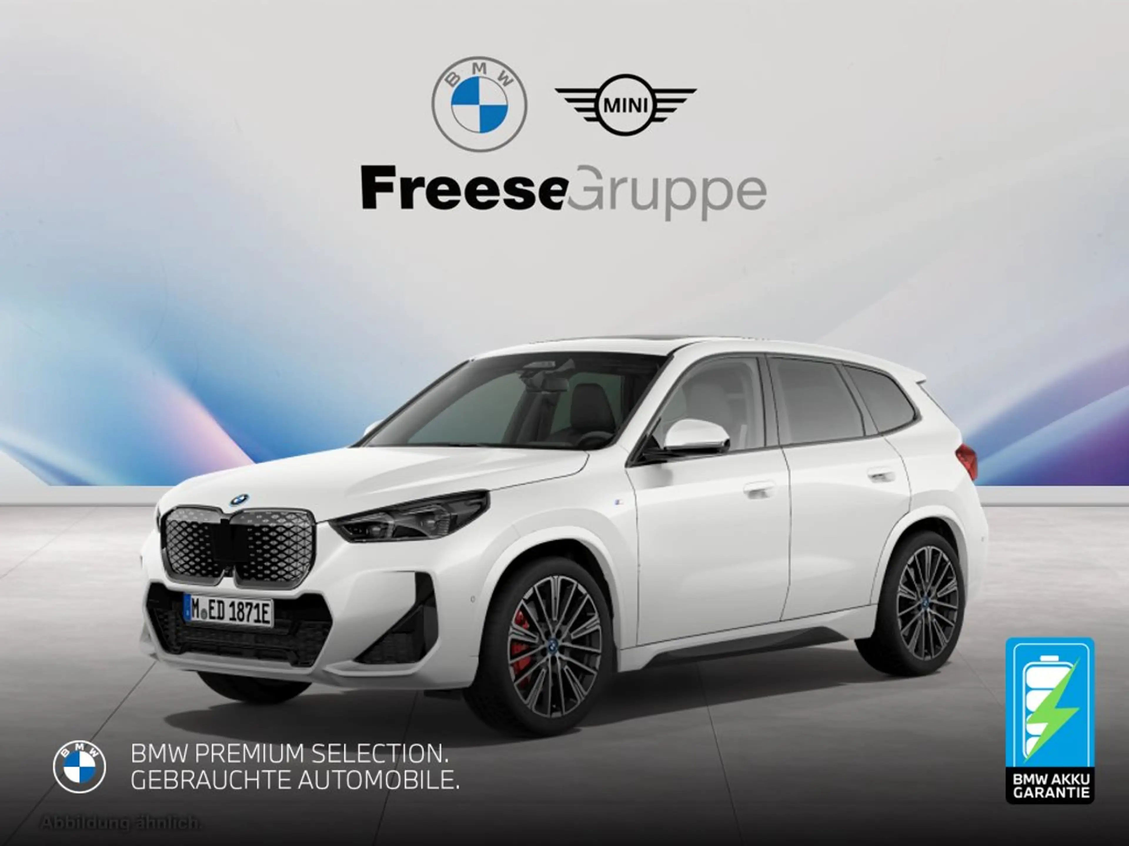 BMW iX1 xDrive30 AHK 360° STANDHZ HEAD-UP PANO RFK