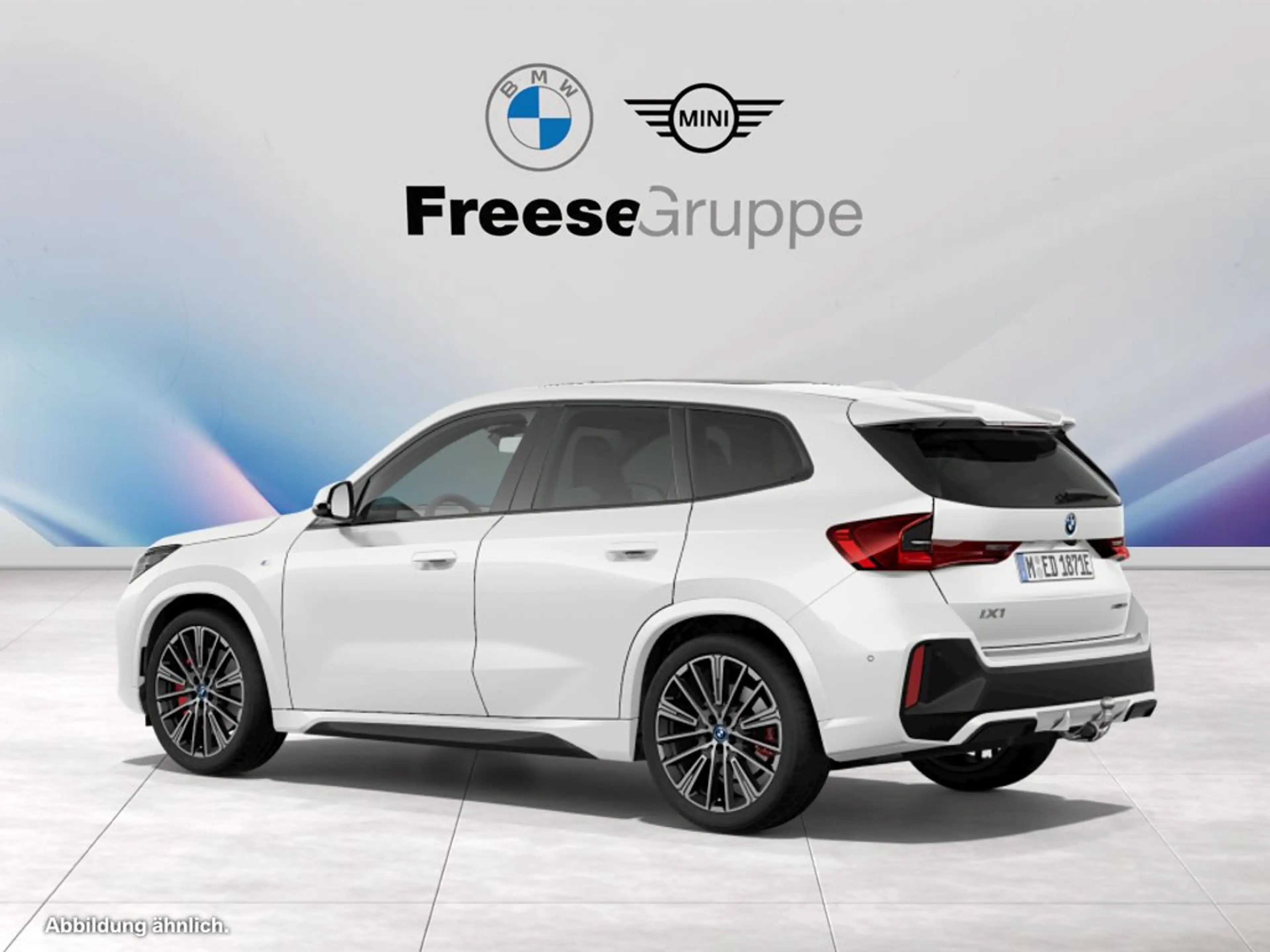 BMW iX1 xDrive30 AHK 360° STANDHZ HEAD-UP PANO RFK — photo 6