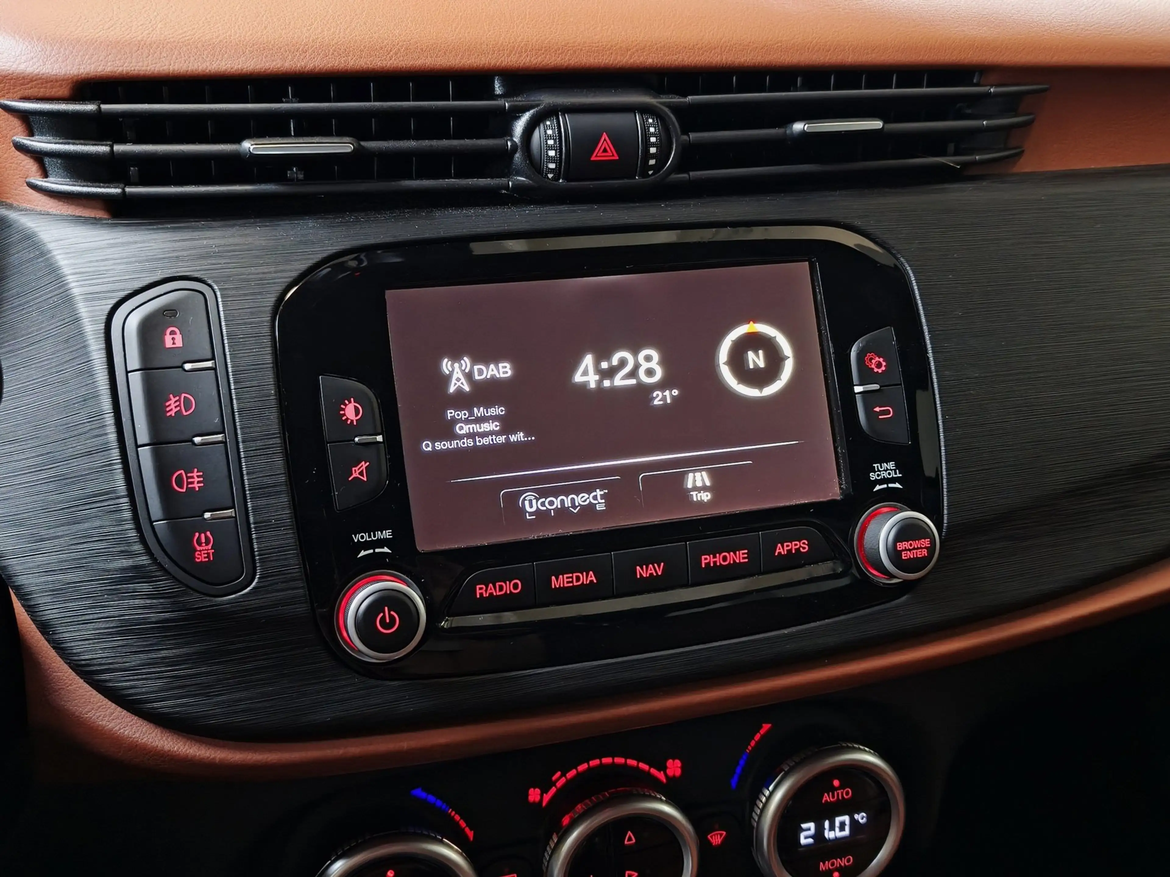 Alfa Romeo Giulietta 1.4 T Navi - Cognac Leder - 100% onderhouden — photo 15