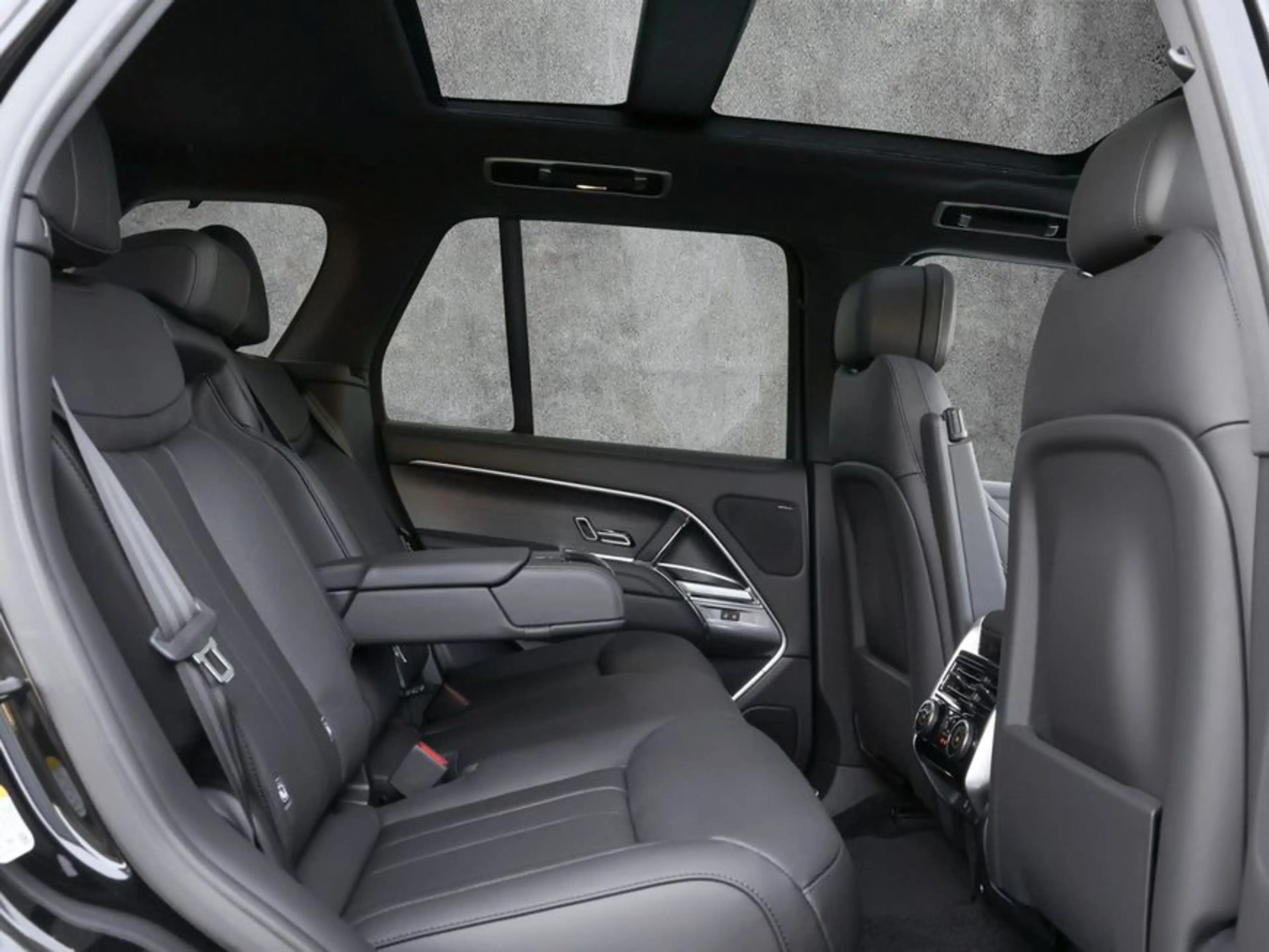 Land Rover Range Rover P460e Hybrid SE 280 kW, 5-türig — photo 5