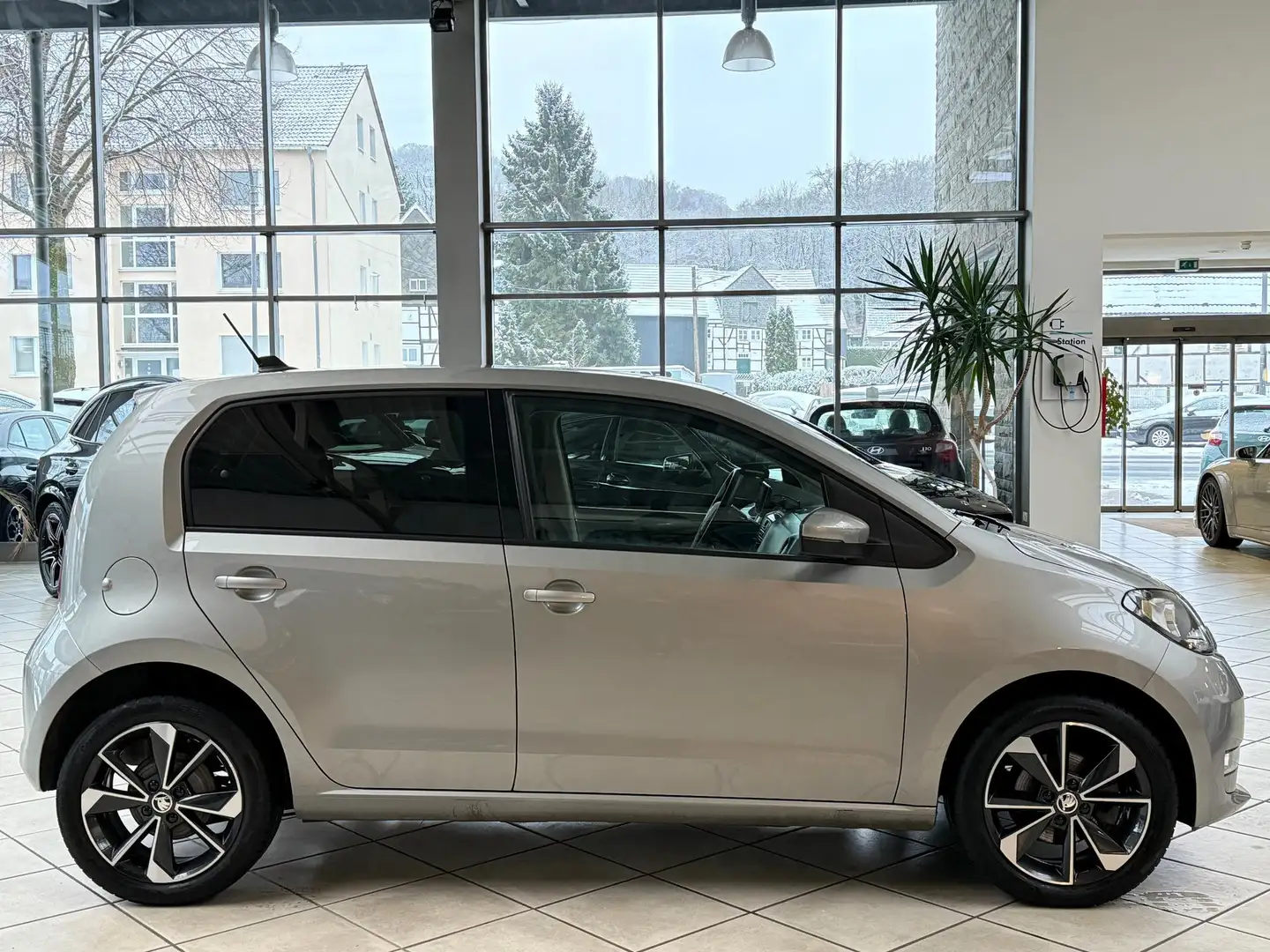 Skoda Citigo CITIGOe IV Best of CARPLAY SHZ CCS PRIVAT GENUTZT Silber - 2