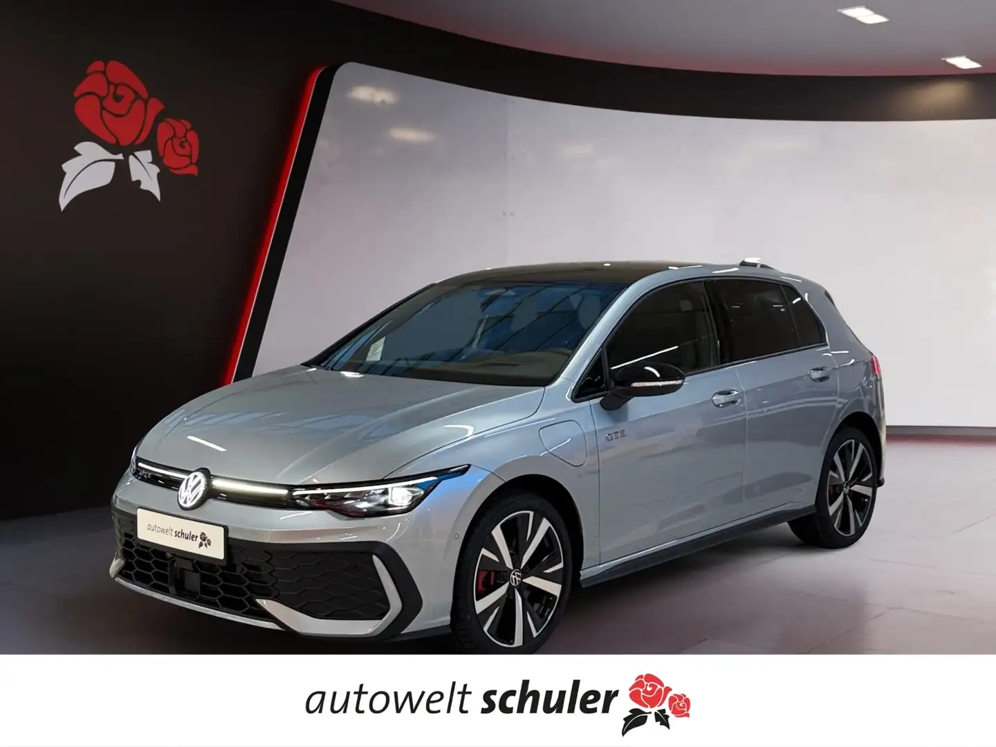 Volkswagen Golf GTE 1,5 l eHybrid 272 PS DSG Stříbrná - 1