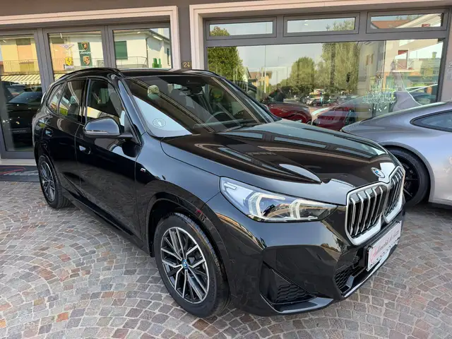 BMW X1 view 3