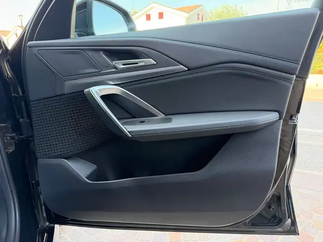 BMW X1 view 13
