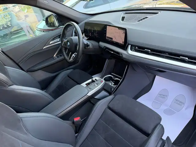 BMW X1 view 10