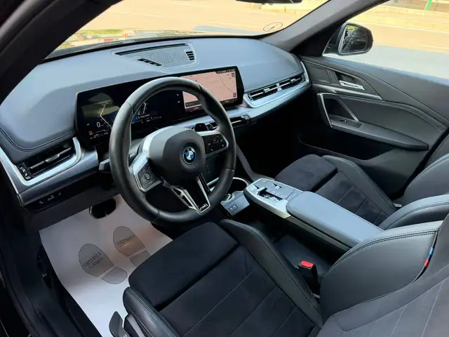 BMW X1 view 9