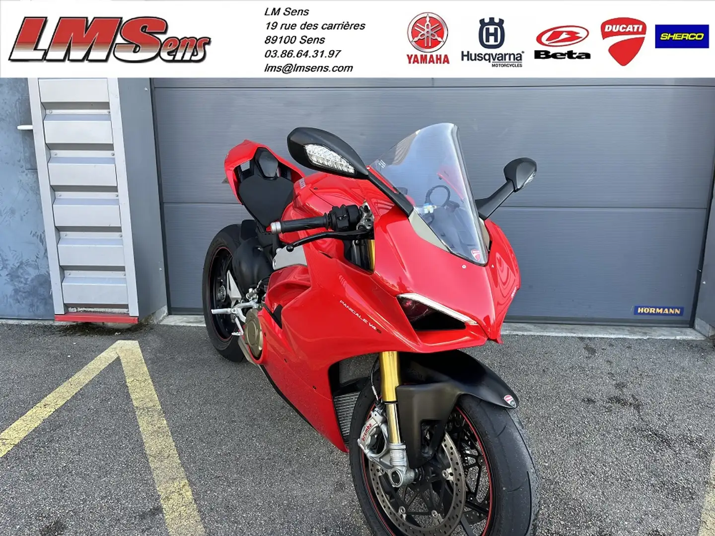 Ducati Panigale V4 S Piros - 2