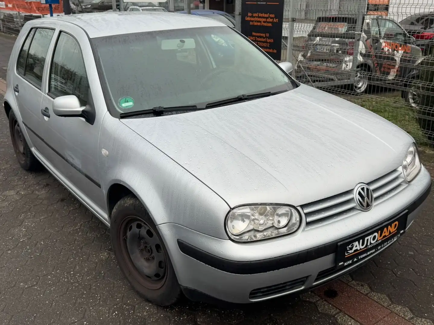 Volkswagen Golf 1.4 *NUR 155 TKM*KLIMA*TÜV NEU*4/5 TÜRER* Gris - 2