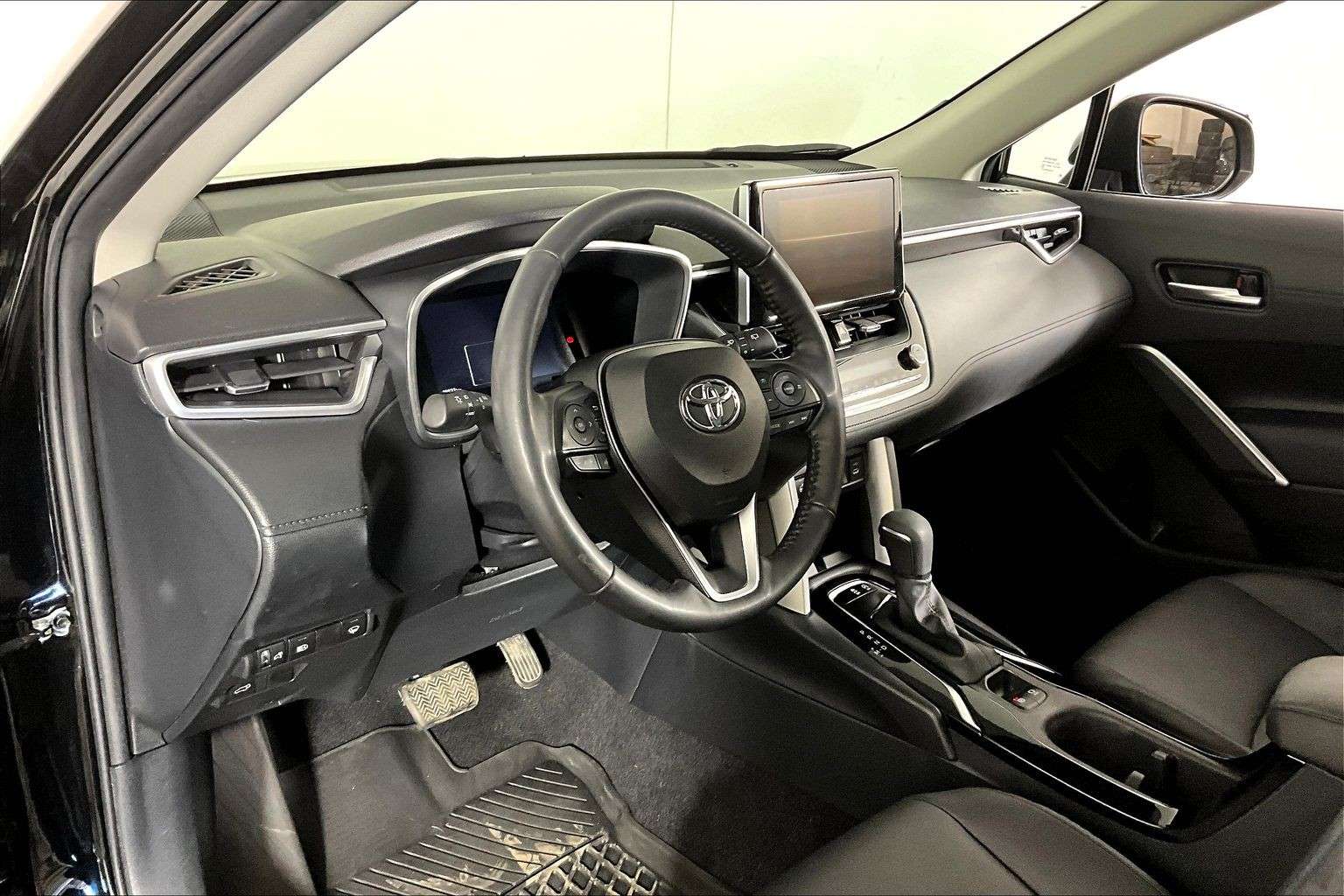 used 2024 Toyota Corolla Cross car, priced at $35,998