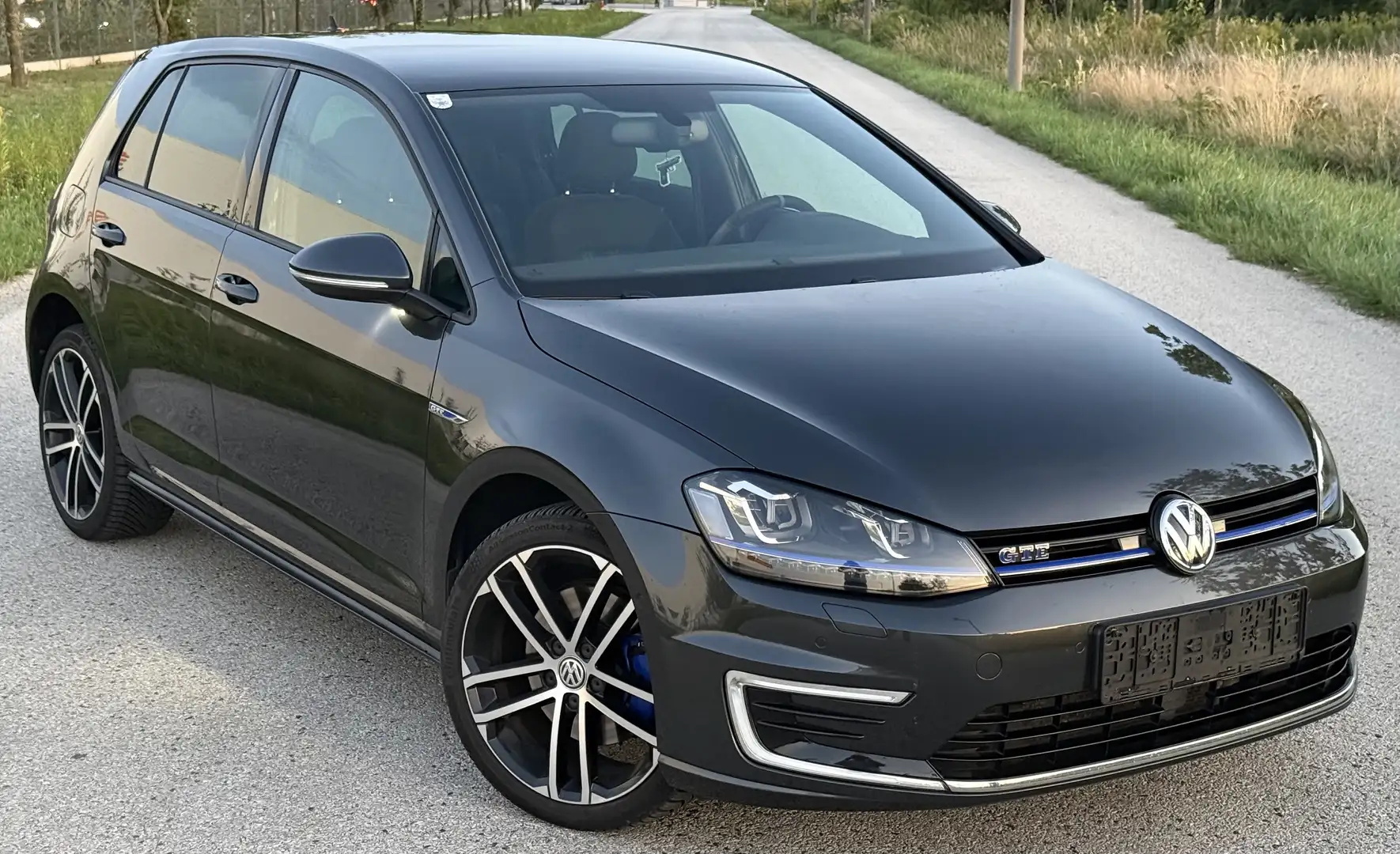 Volkswagen Golf GTE 1.4 PHEV Grau - 1