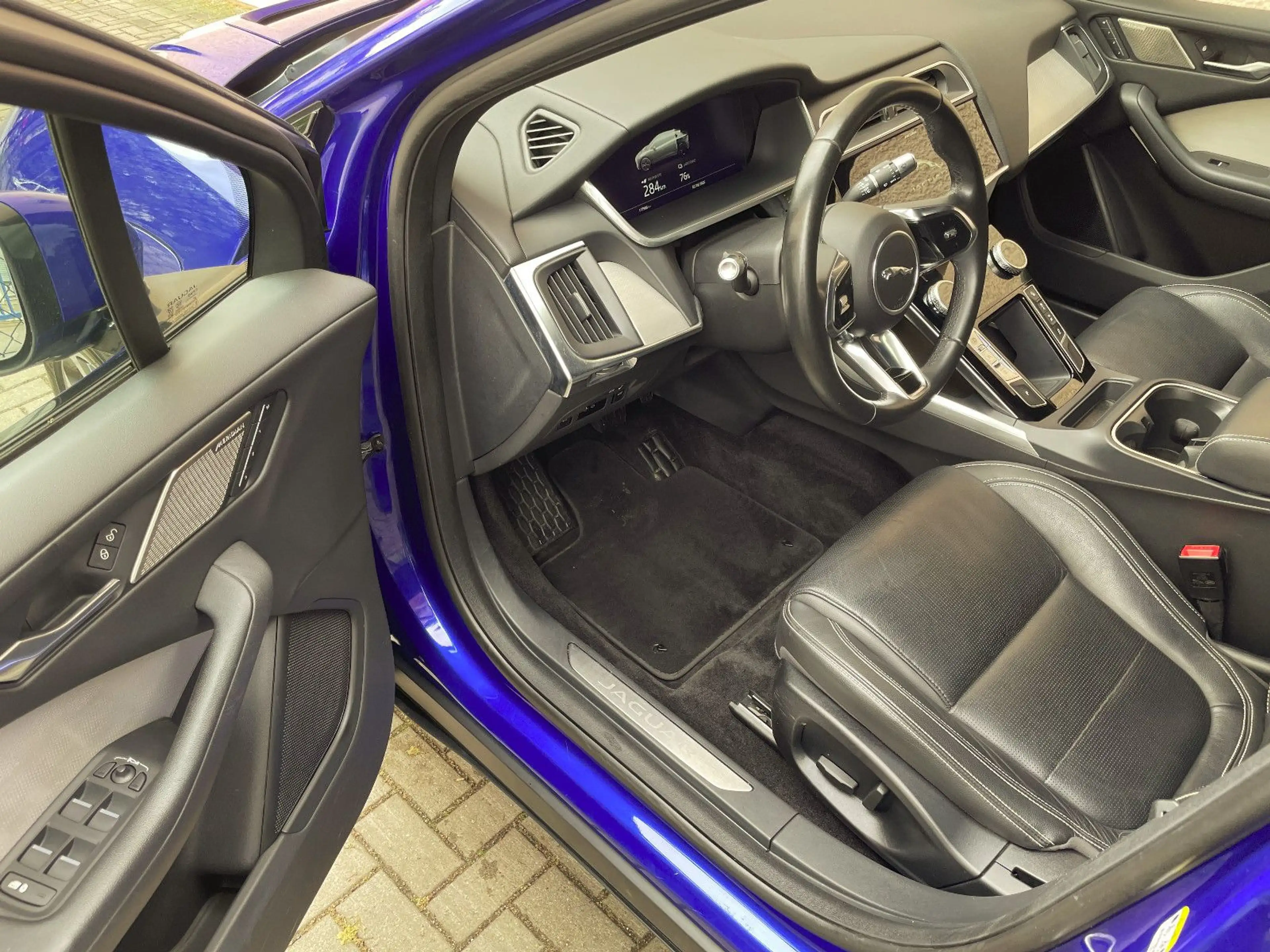 Jaguar I-Pace I-PACE SE EV400, Leder, HUD, R-Cam,20"! — photo 10