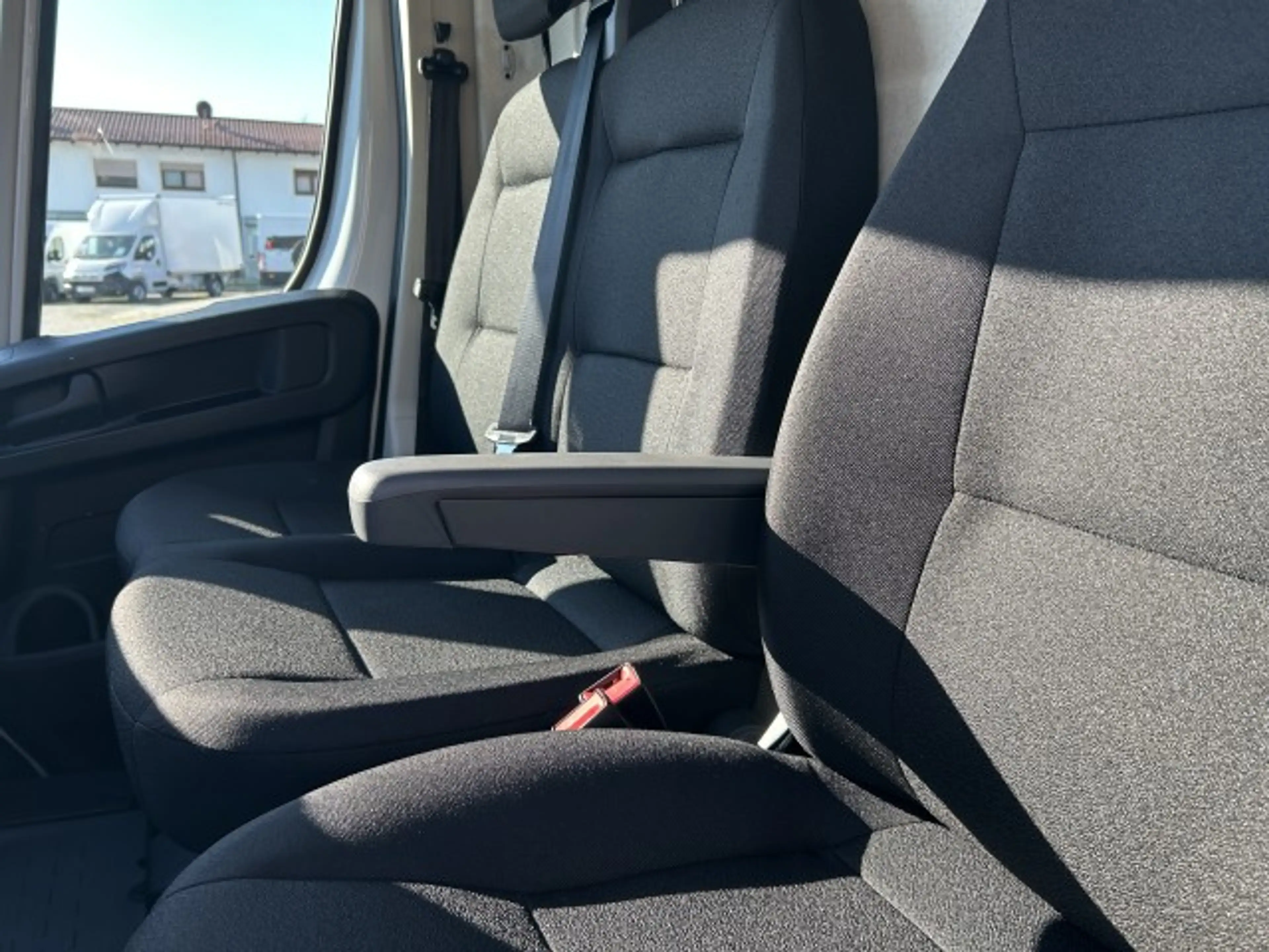 Fiat Ducato KASTENWAGEN 35 L2H2 140 MT — photo 20