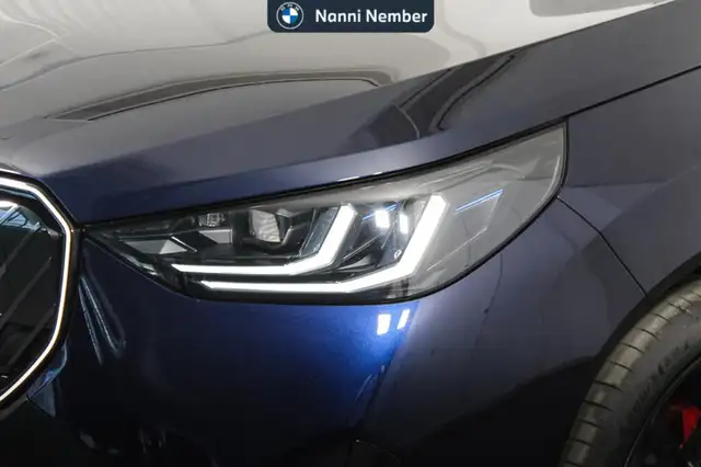BMW X3 view 5