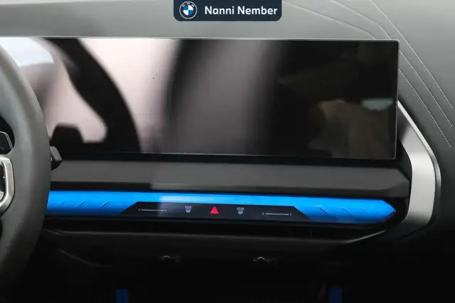 BMW X3 view 11