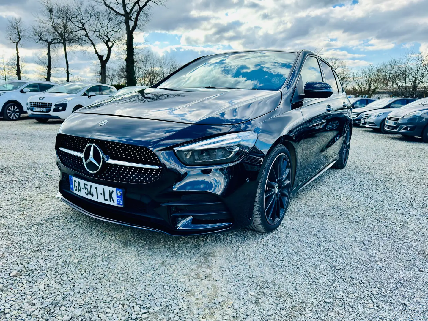 Mercedes-Benz A 180 Classe B180 AMG Line Noir - 1