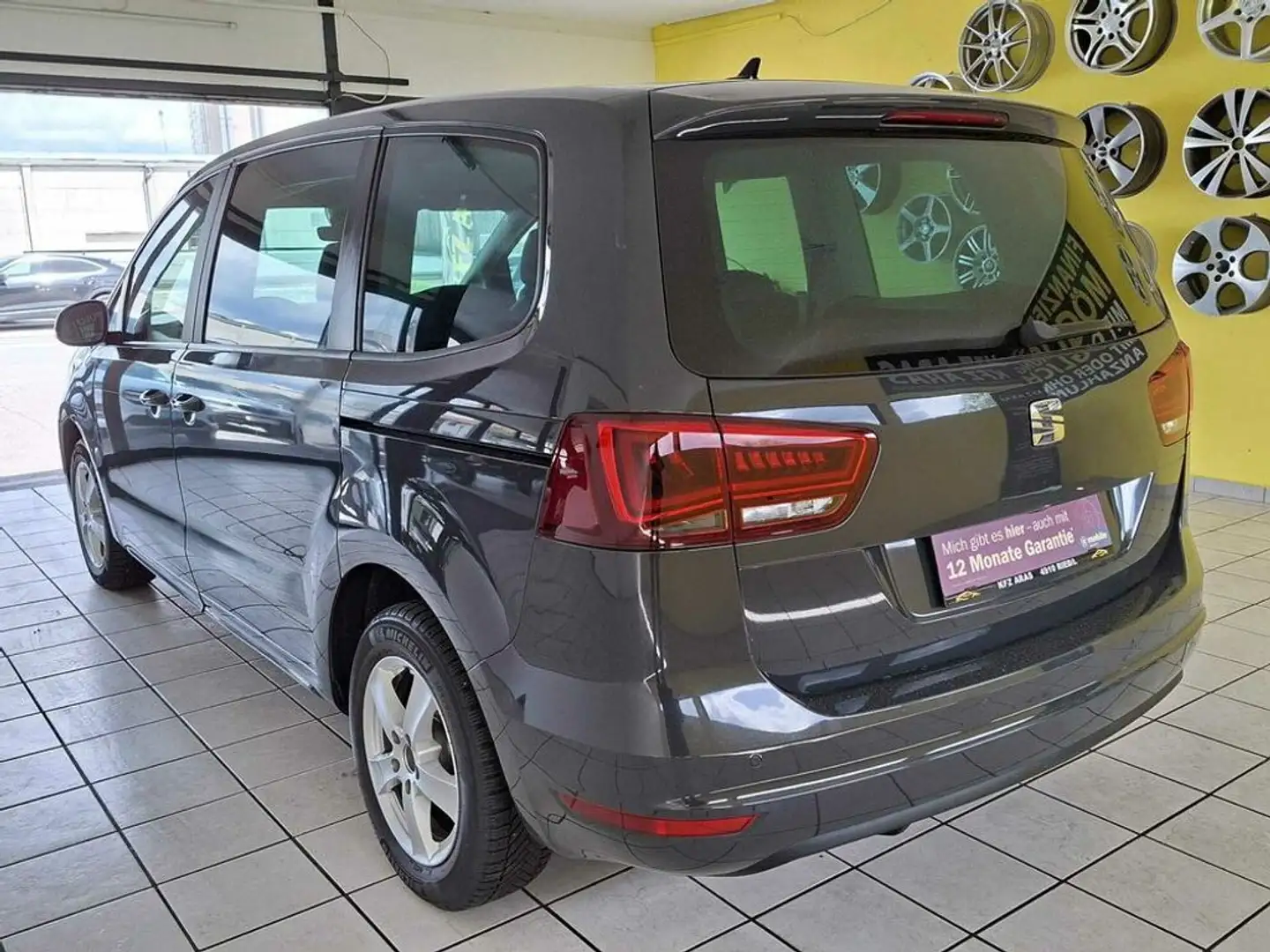 SEAT Alhambra Business 1.BESITZ, RFK,NAVI, AHK, KLIMA Grau - 2
