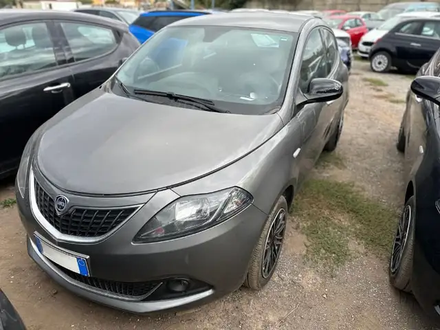 Lancia Ypsilon 1.0 FireFly 5 porte S&S Hybrid Gold
