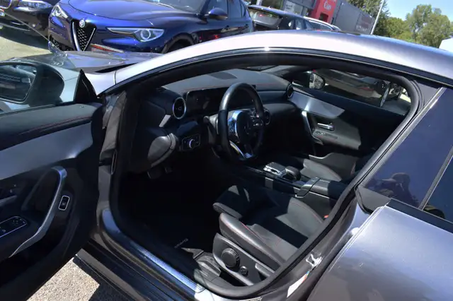 Mercedes-Benz Cla Class view 4