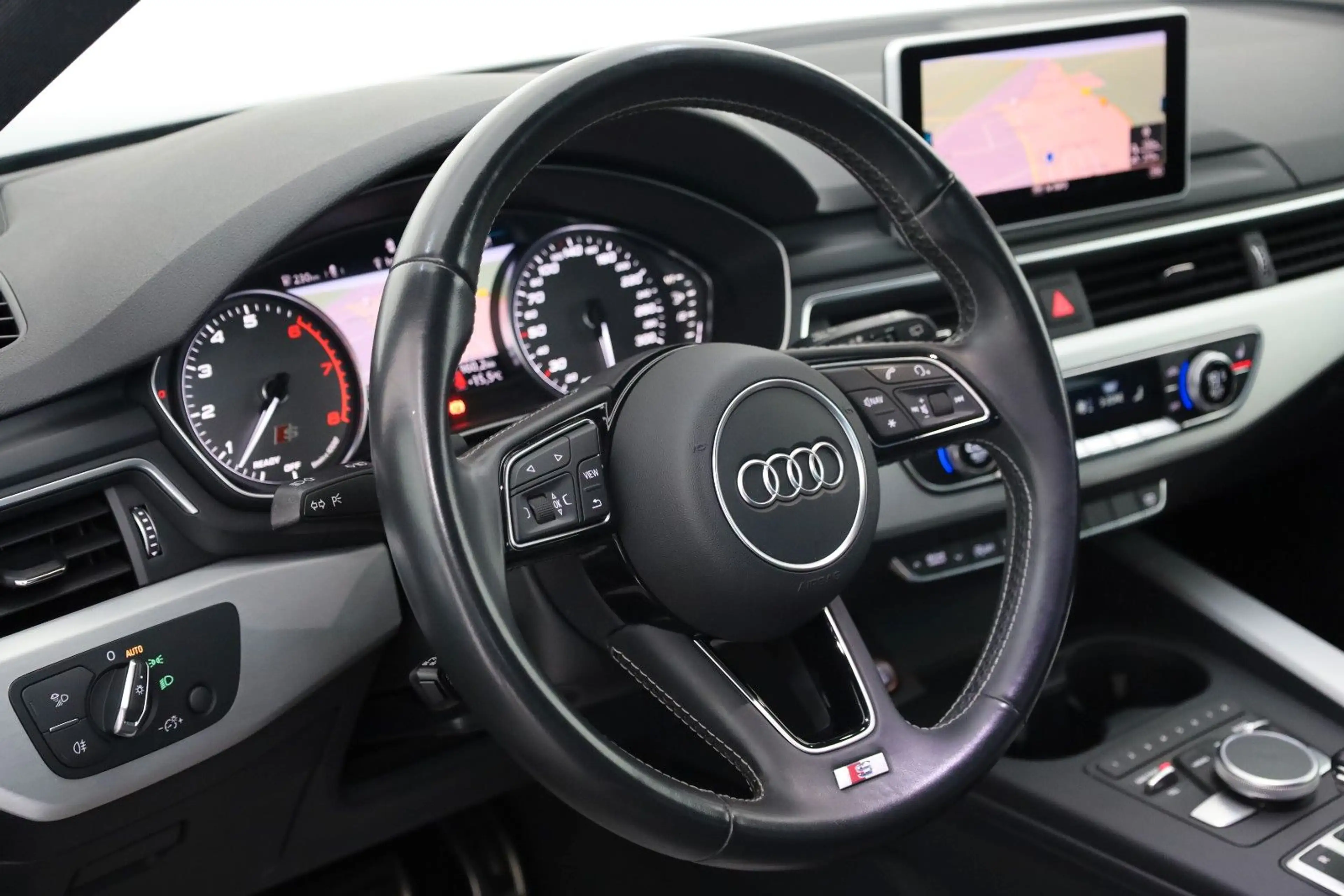 Audi S4 Avant 3.0 TFSI quattro TLeder,Navi,Kamera,AHK — photo 11