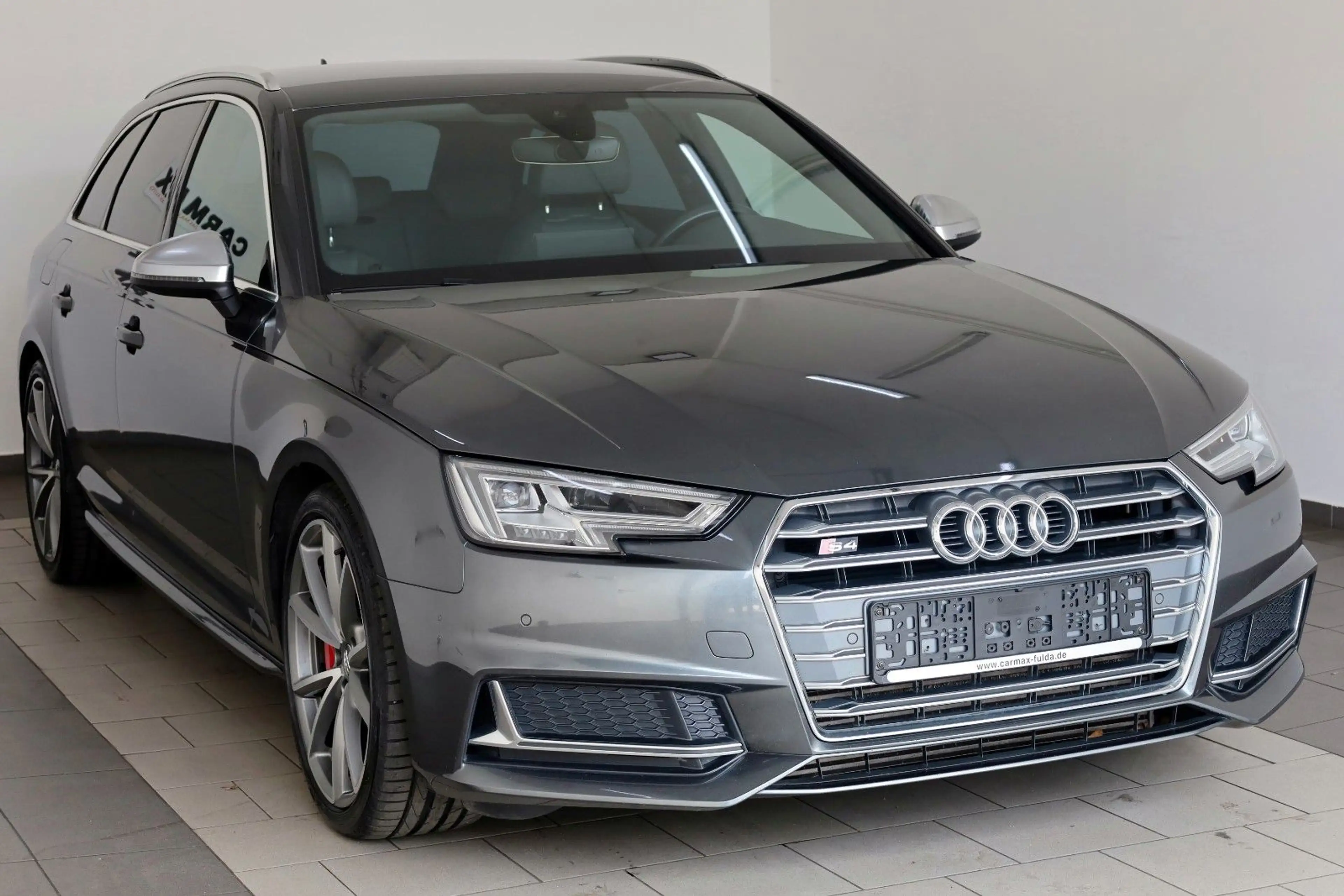 Audi S4 Avant 3.0 TFSI quattro TLeder,Navi,Kamera,AHK — photo 6