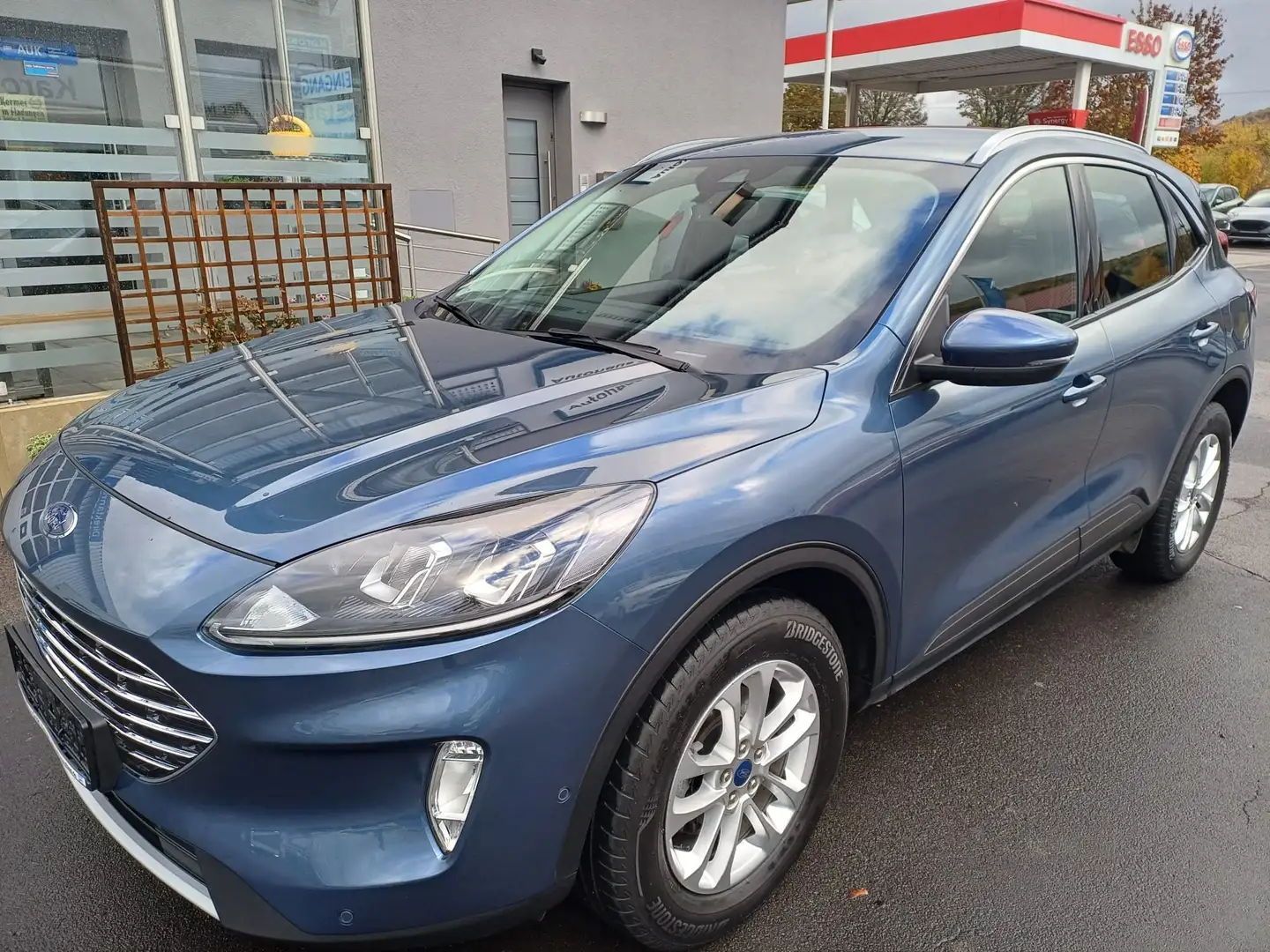 Ford Kuga Titanium Blauw - 1