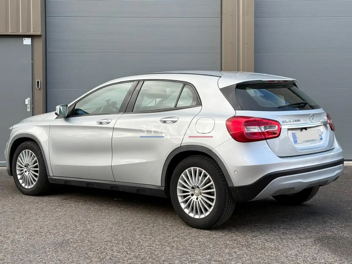 Mercedes-Benz G GLA 200 CDI  - BM X156 Business PHASE 1 Gris - 2