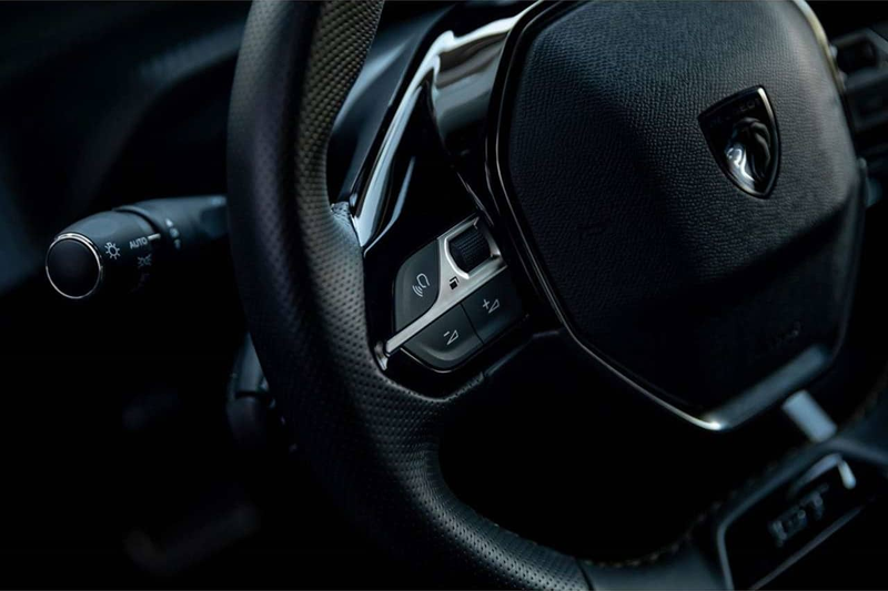 Peugeot 2008 GT | MHEV 145 PK | 360° Camera | Navi | Keyless... — photo 10