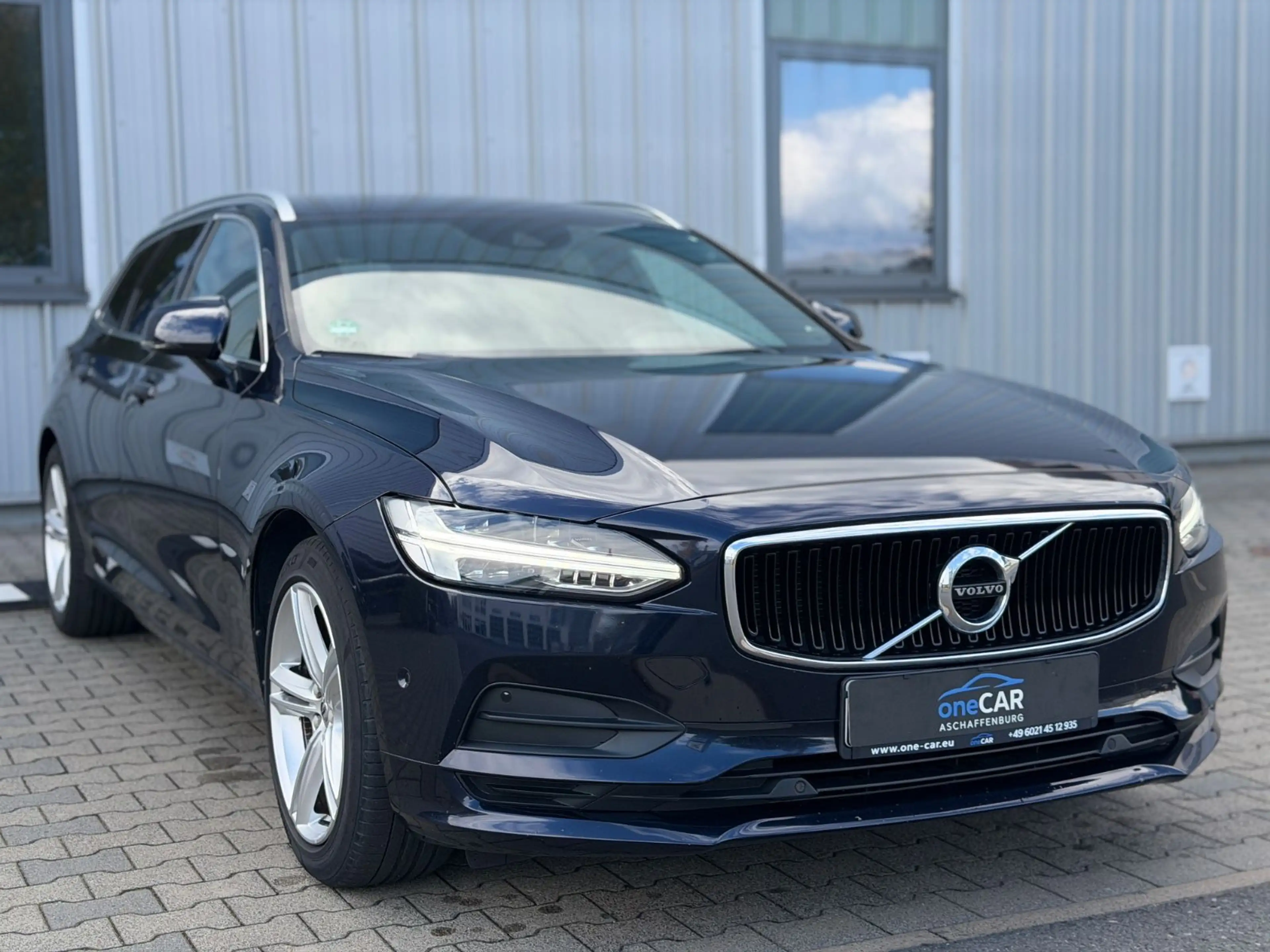 Volvo V90 Kombi AWD Leder ACC Spur AHK DAB 173kw — photo 8