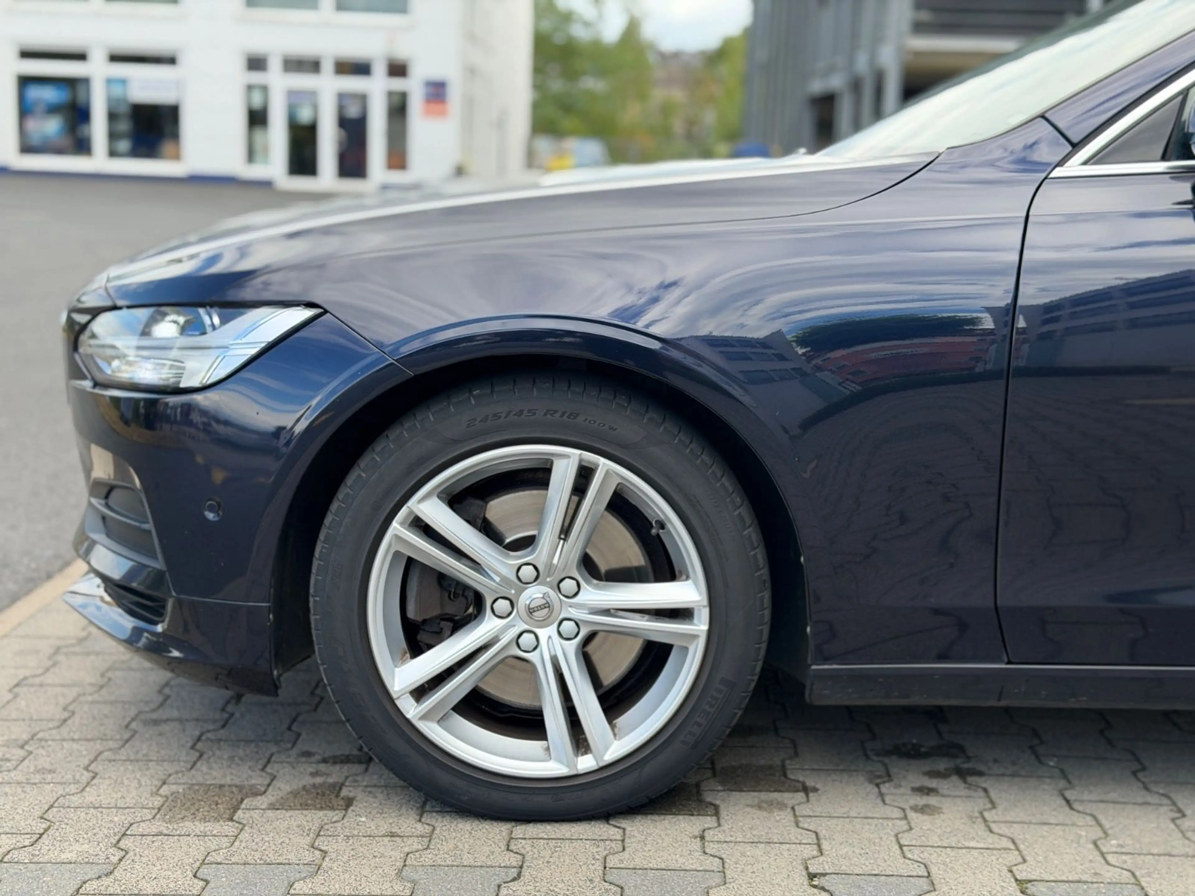 Volvo V90 Kombi AWD Leder ACC Spur AHK DAB 173kw — photo 13