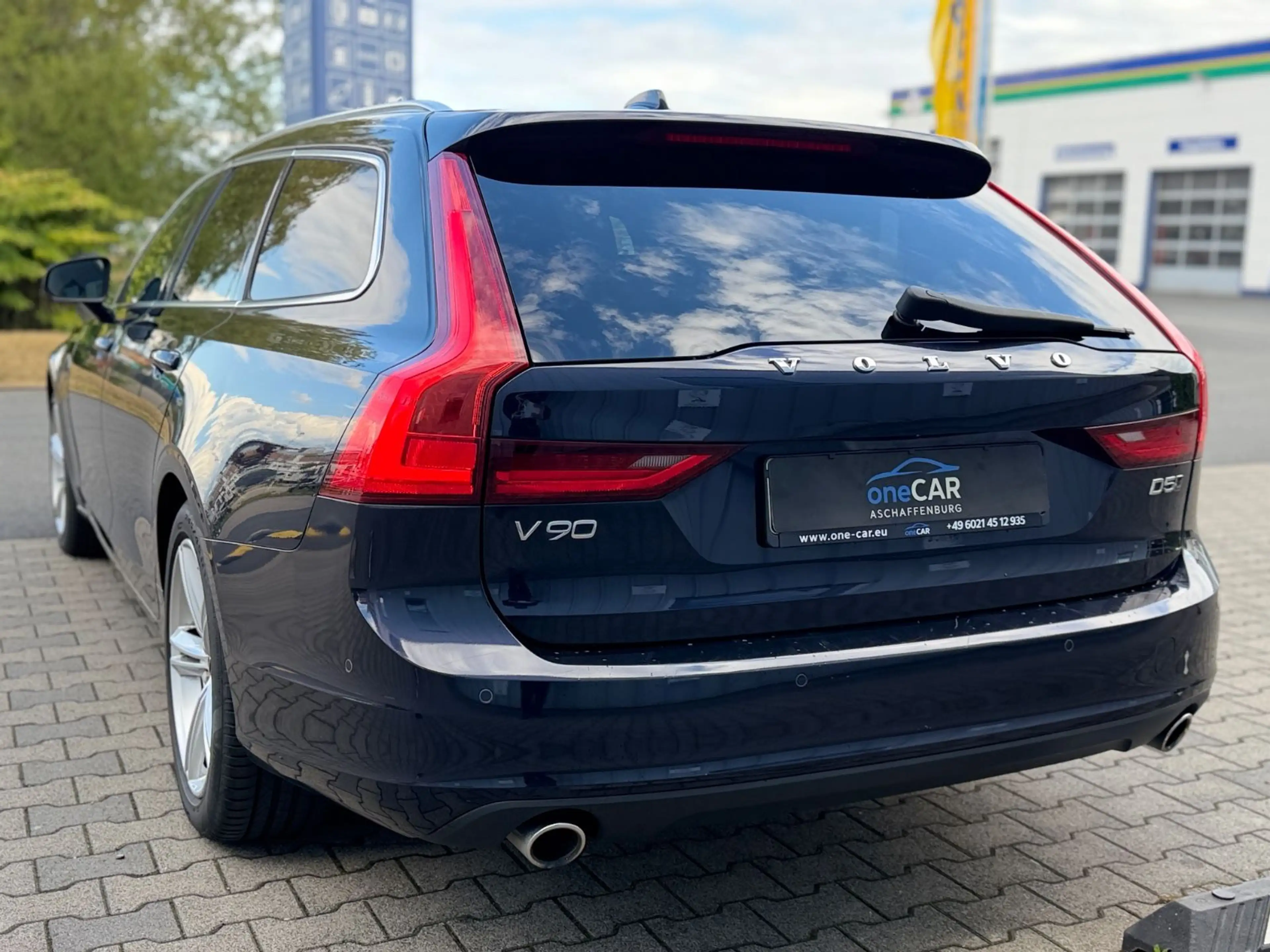 Volvo V90 Kombi AWD Leder ACC Spur AHK DAB 173kw — photo 11