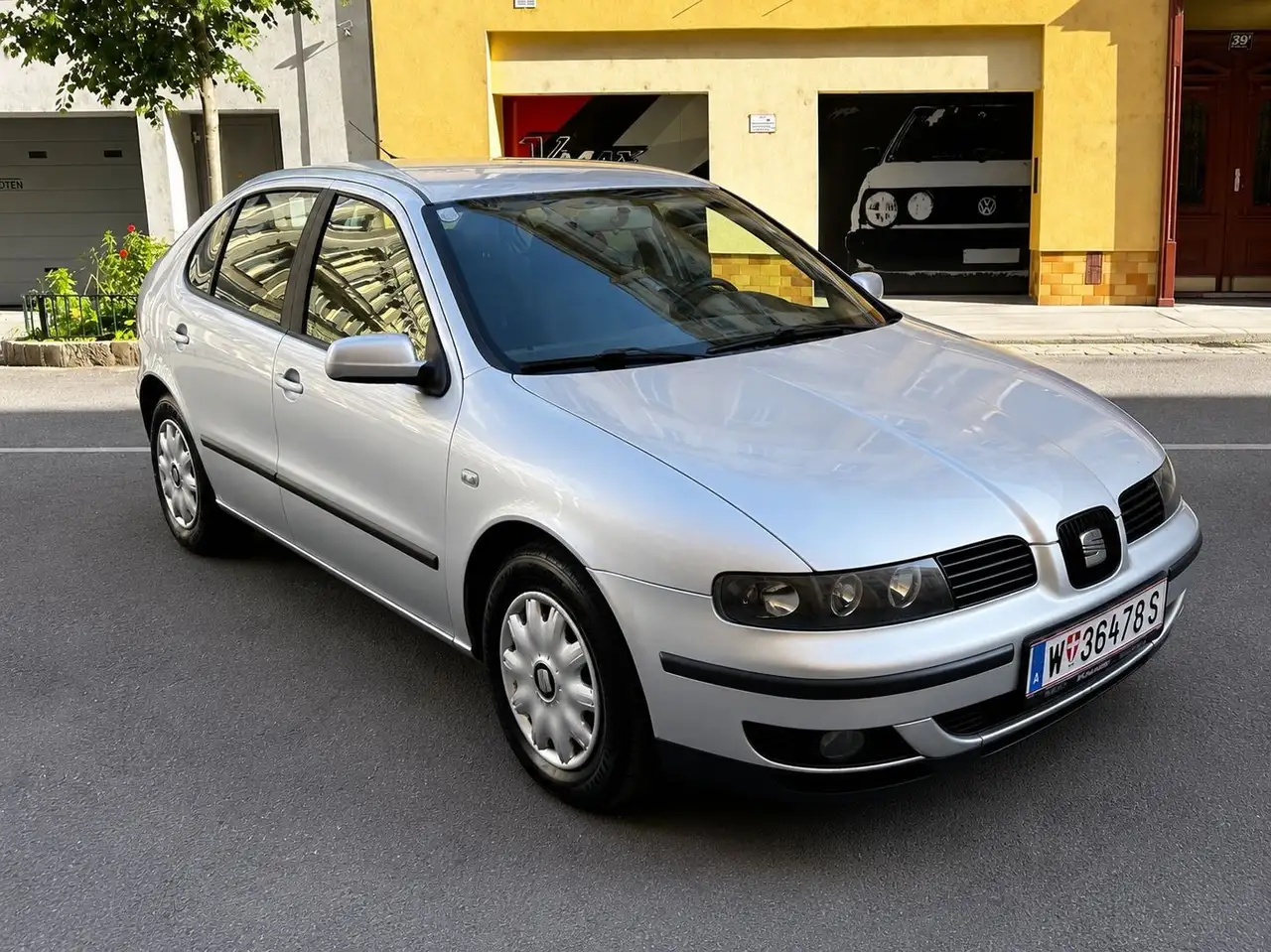 SEAT Leon 1,9 Signo TDI, foto 1
