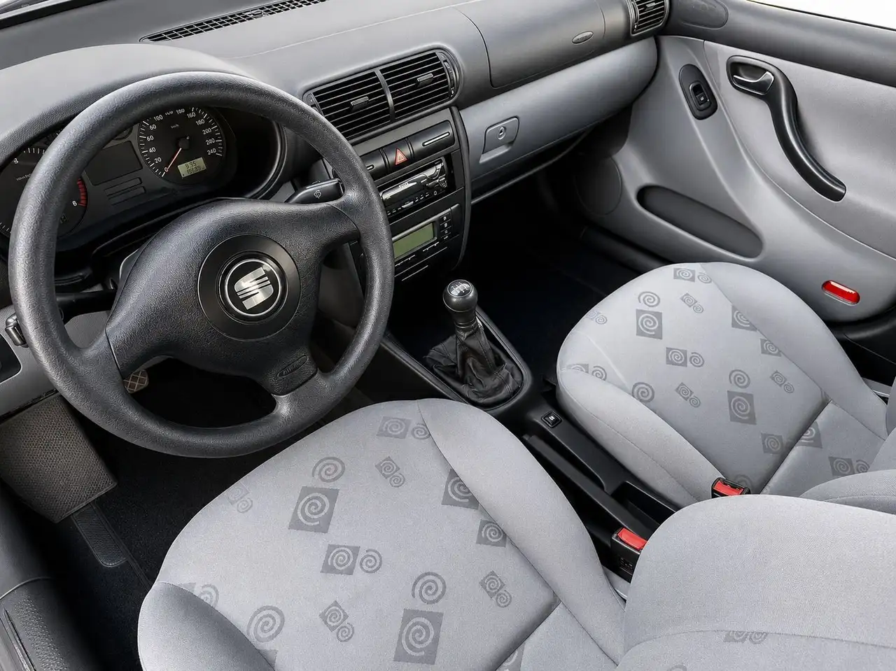 SEAT Leon 1,9 Signo TDI, foto 4