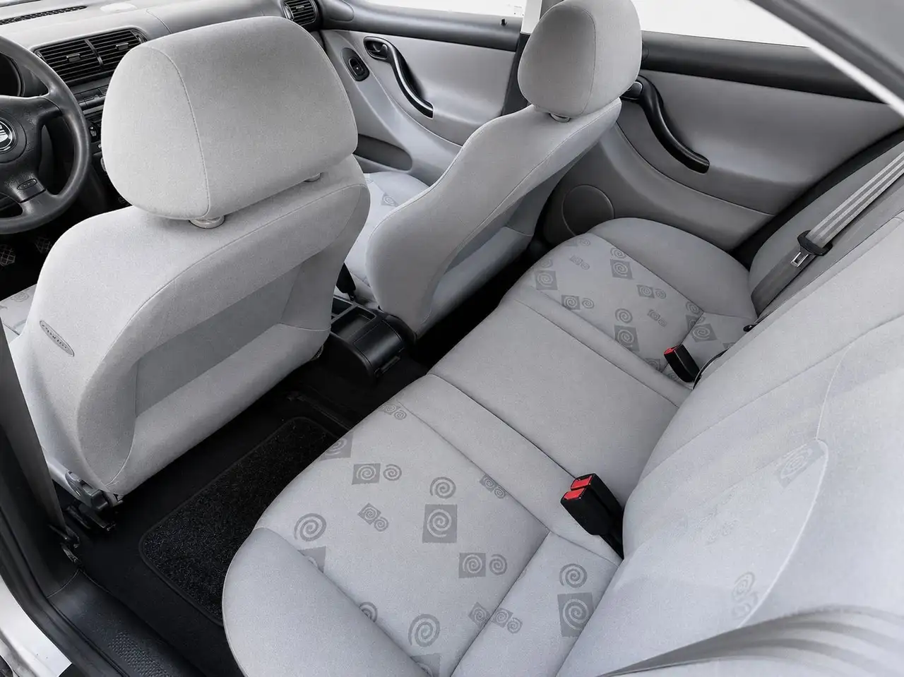 SEAT Leon 1,9 Signo TDI, foto 5