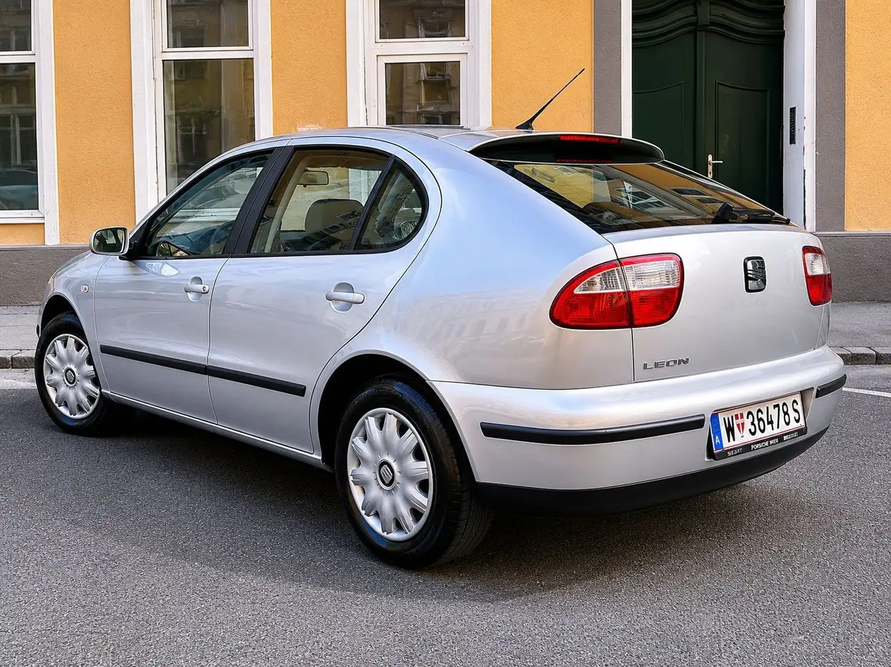 SEAT Leon 1,9 Signo TDI, foto 3