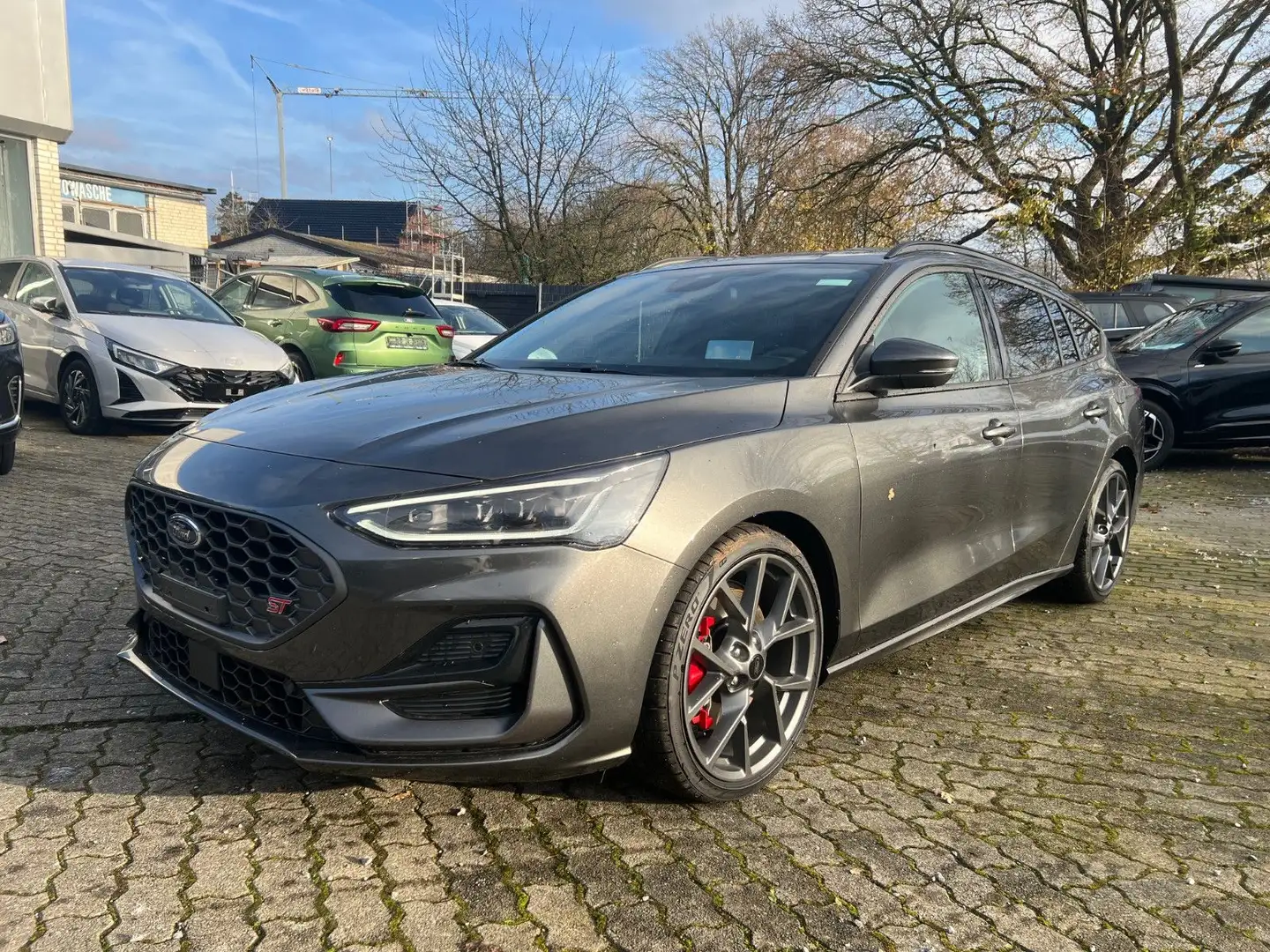 Ford Focus Turnier ST X Autom. HeadUp / Bliss / ACC Grau - 1