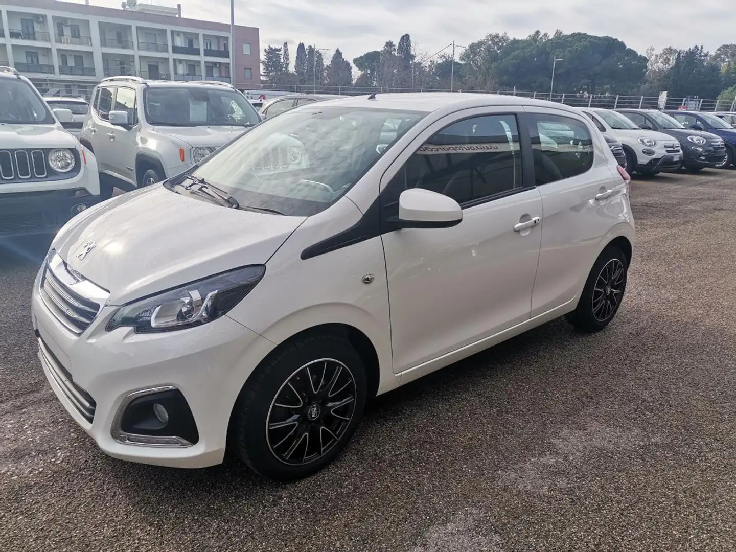 Peugeot 108 PureTech 82 5 porte Allure Bianco - 1