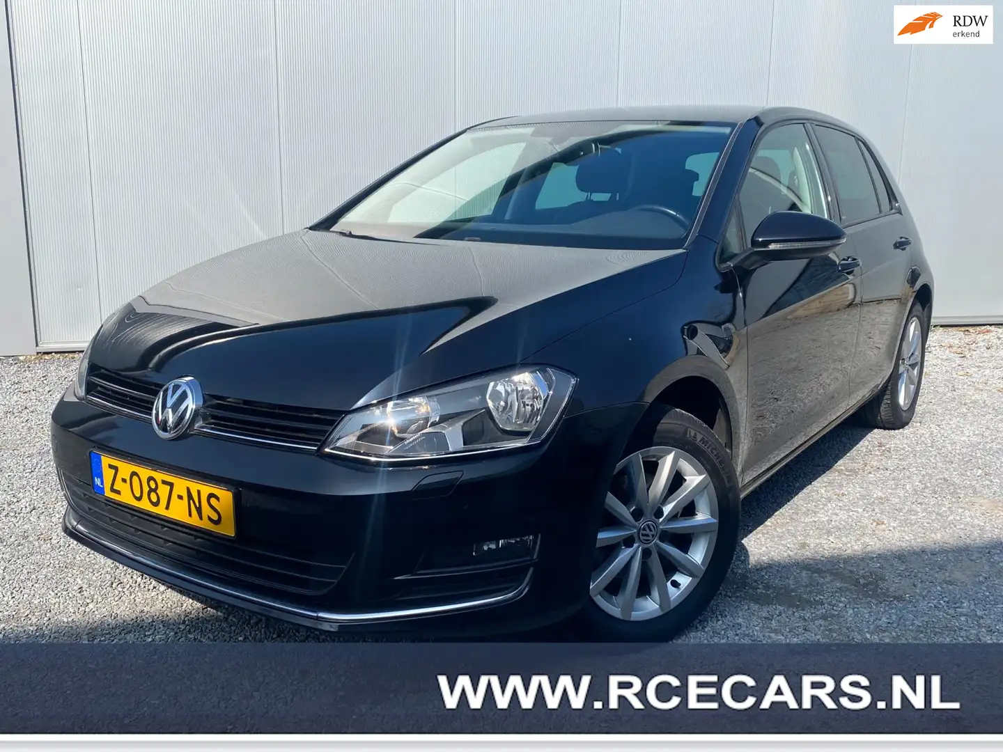 Volkswagen Golf 1.2 TSI Allstar Clima Stoelverw PDC Cruisecontroll Schwarz - 1