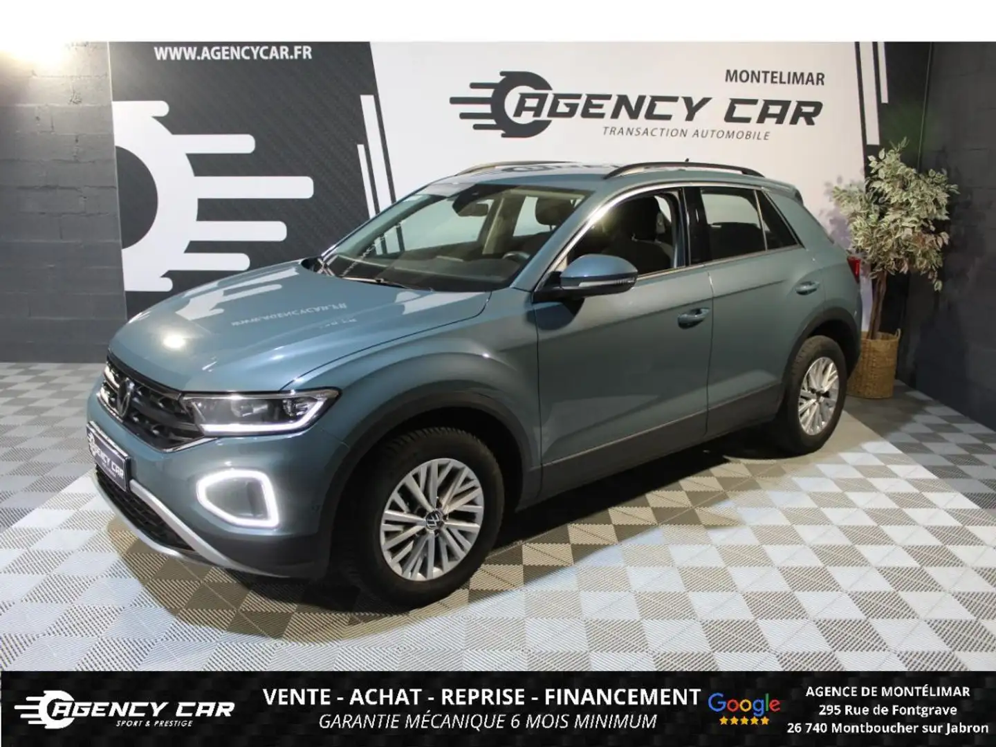 Volkswagen T-Roc Life 1.0 TSI 110ch Start&Stop - Suivie Gris - 1