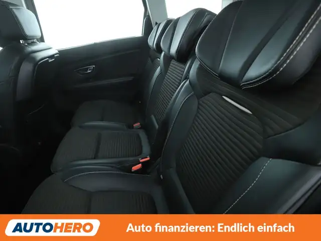 Renault Grand Scenic view 14