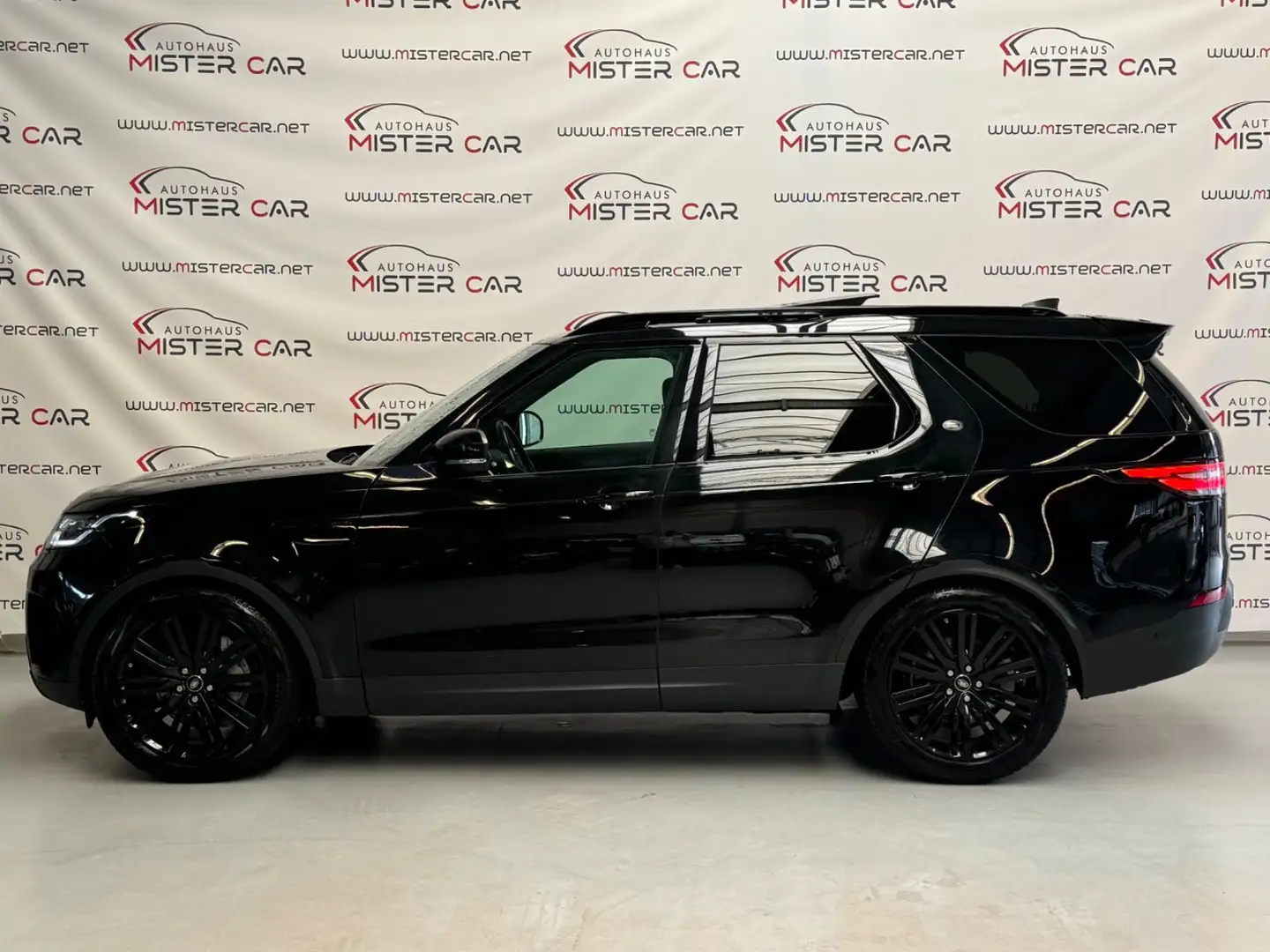 Land Rover Discovery 5 SE SDV6 7-SITZER/PANO/AHK/LUFT/LED Noir - 2