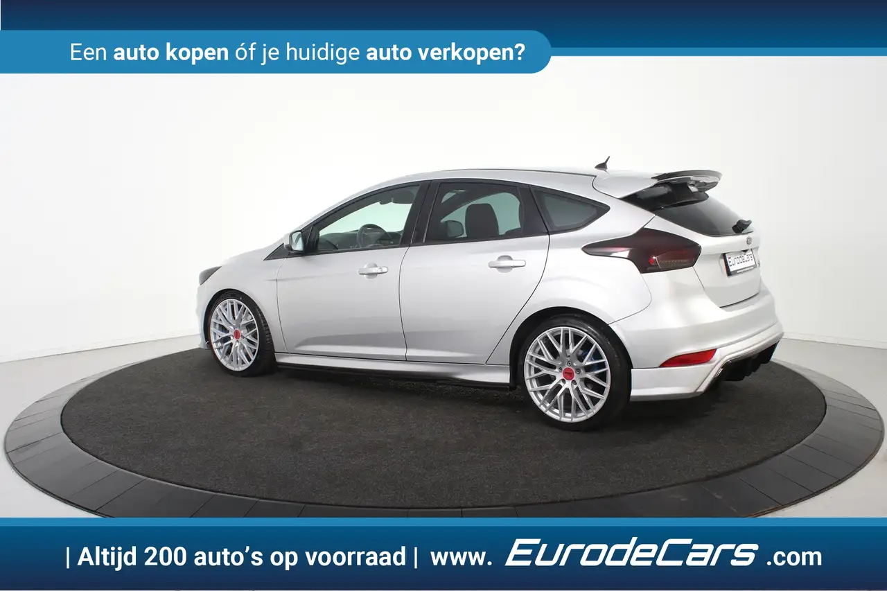 FORD FOCUS 2.0 ECOBOOST ST-3 252 ch AVANT BVM - CAMÉRA D'AIDE AU STATIONNEMENT - VOLANT EN CUIR - SIEGES RECARO
