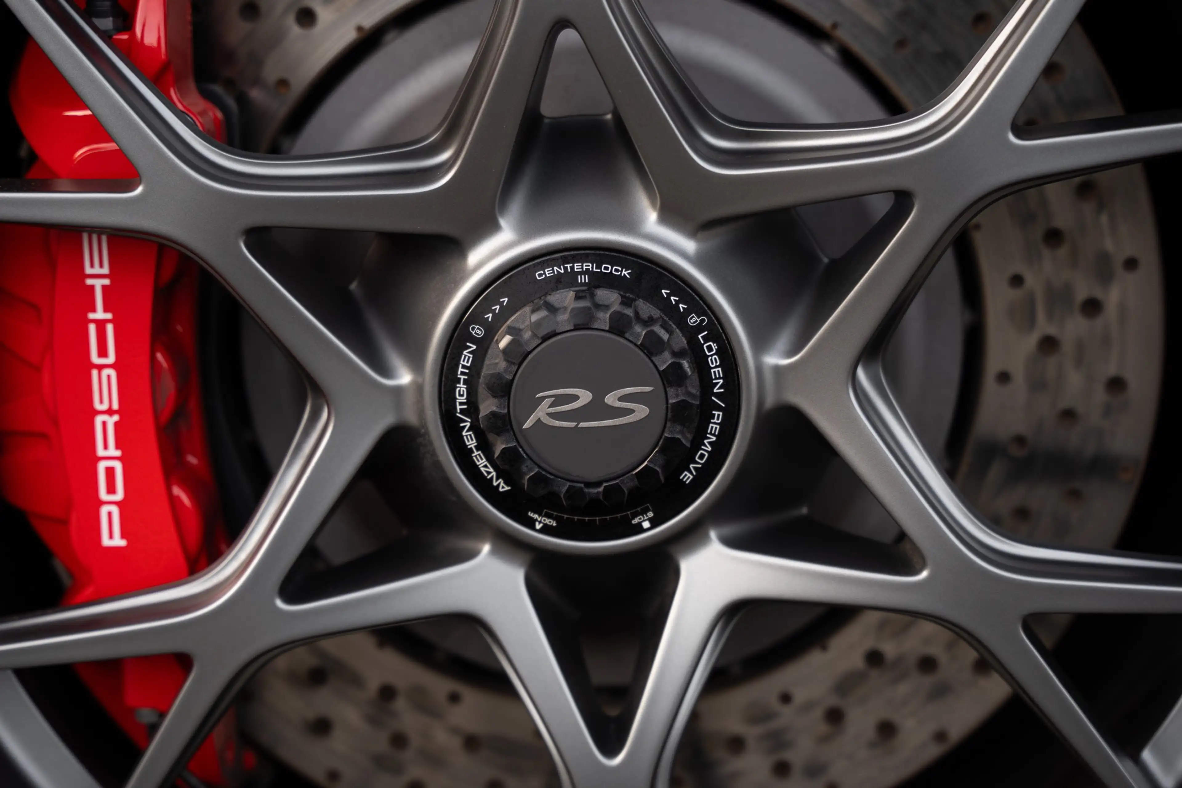 Porsche 718 718 Cayman GT4 RS Weissach — photo 11