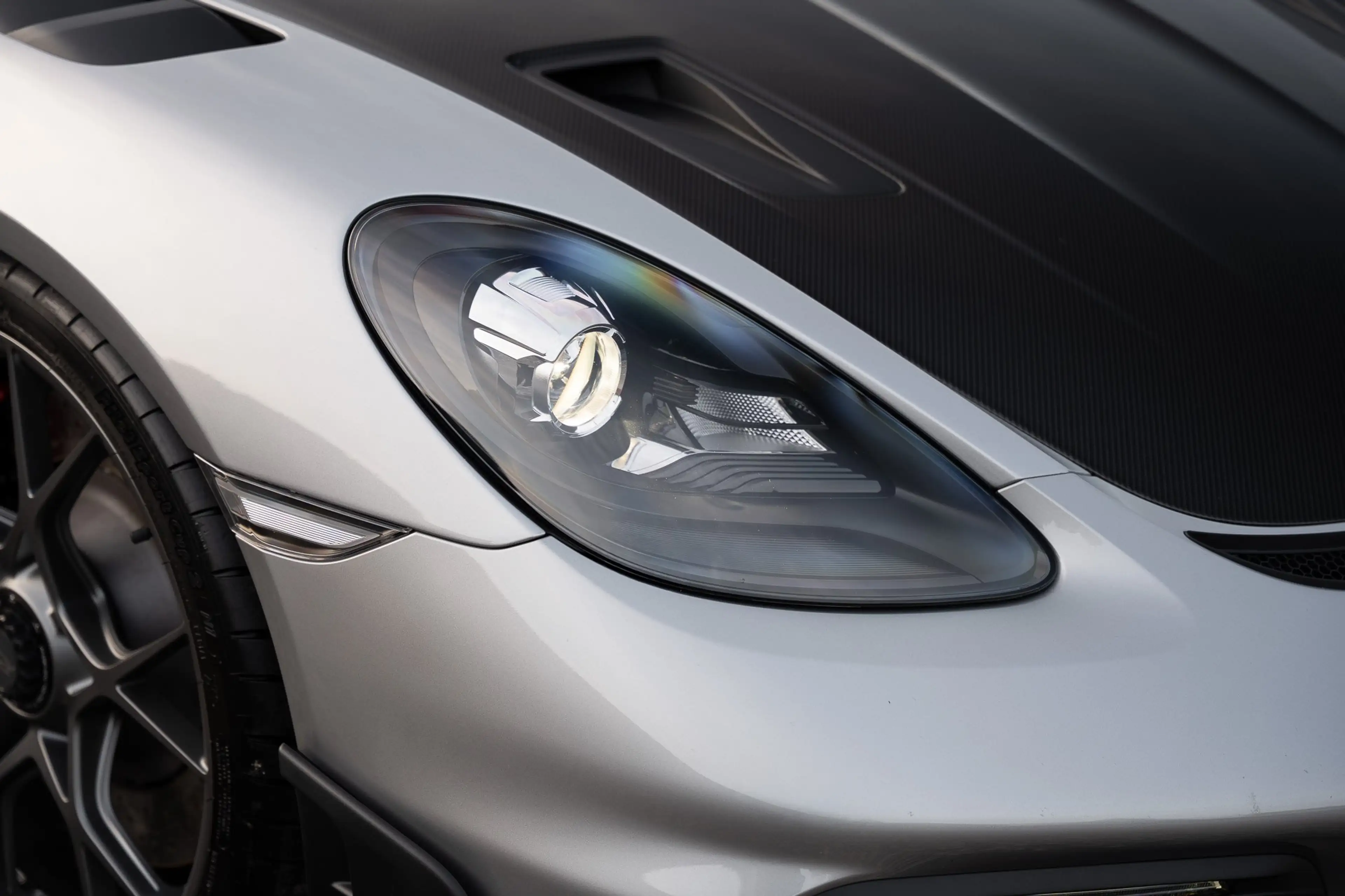 Porsche 718 718 Cayman GT4 RS Weissach — photo 7