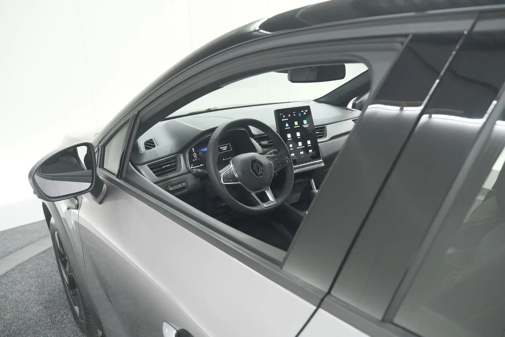Renault Captur Mild Hybrid 160 EDC Techno | Camera | Navigatie | Grijs - 2